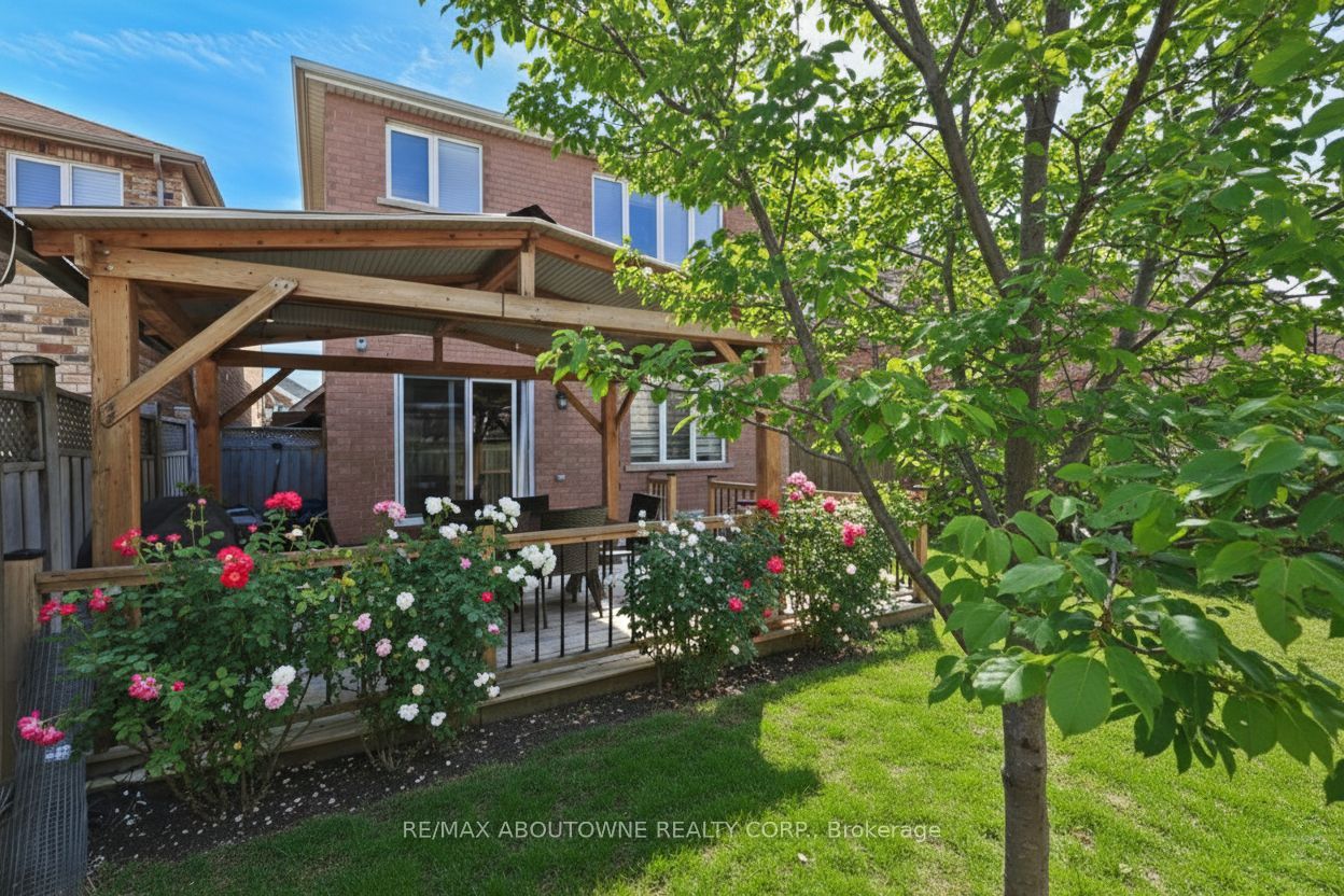 3339 Ruth Fertel Drive UPPER, Mississauga, ON L5M 0H6 photo 4