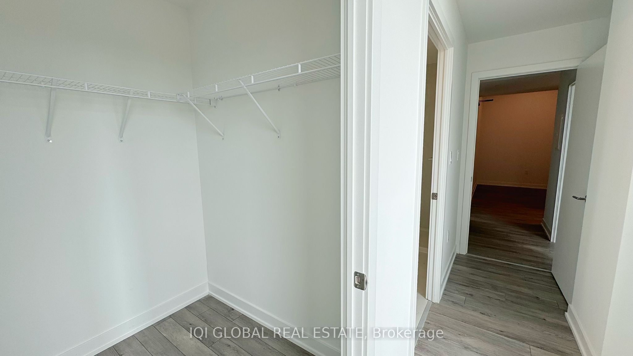 1005 Dundas Street E 556, Oakville, ON L6H 8C7 photo 5