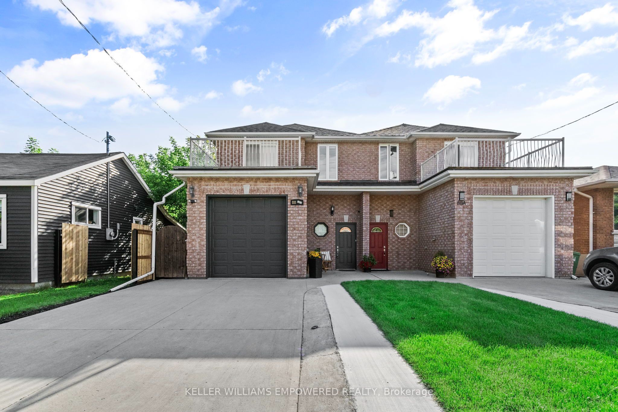 88 Foch Avenue, Toronto, ON M8W 3X6
