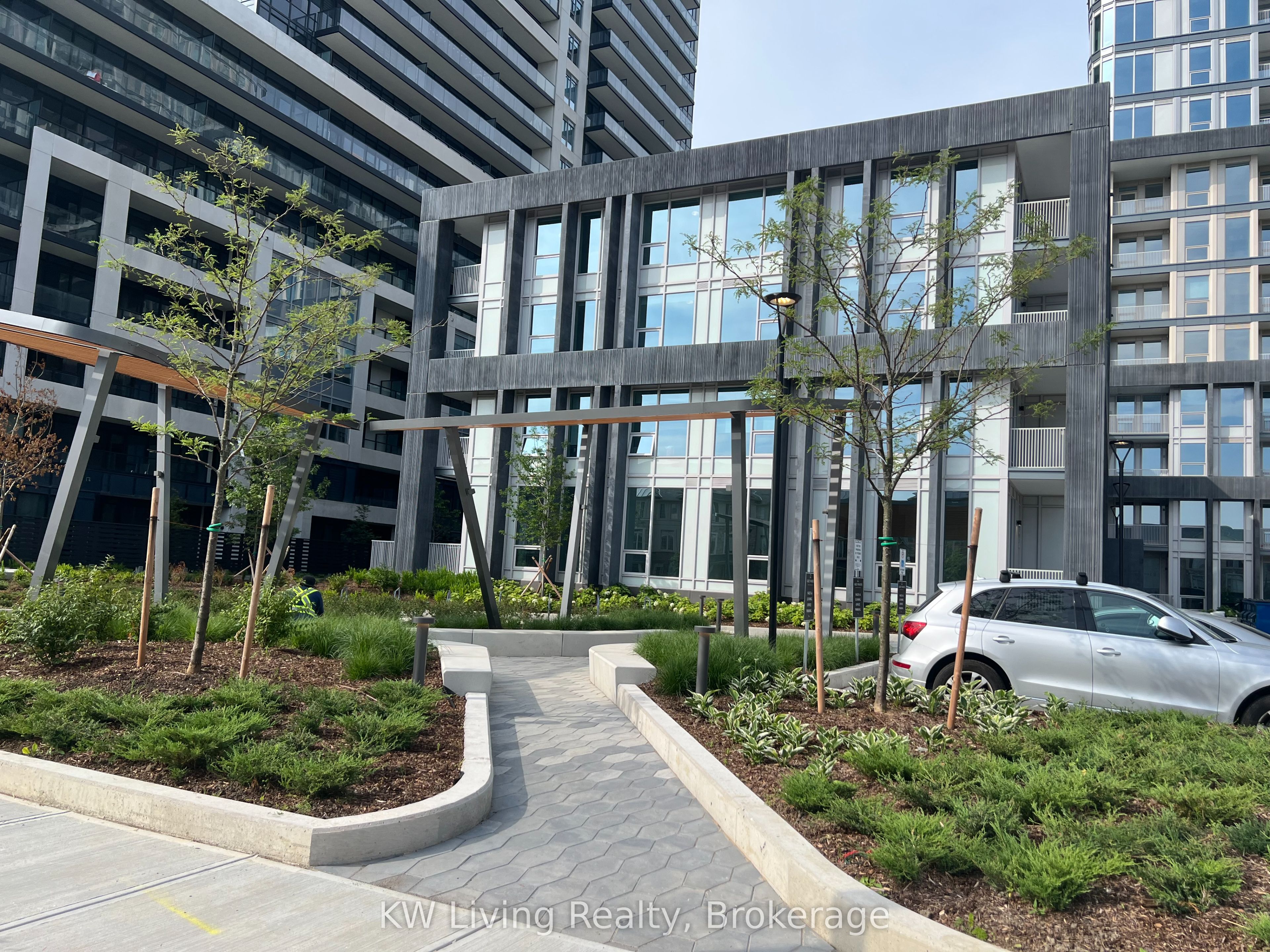 3240 William Coltson Avenue 510, Oakville, ON L6H 0X1 photo 2