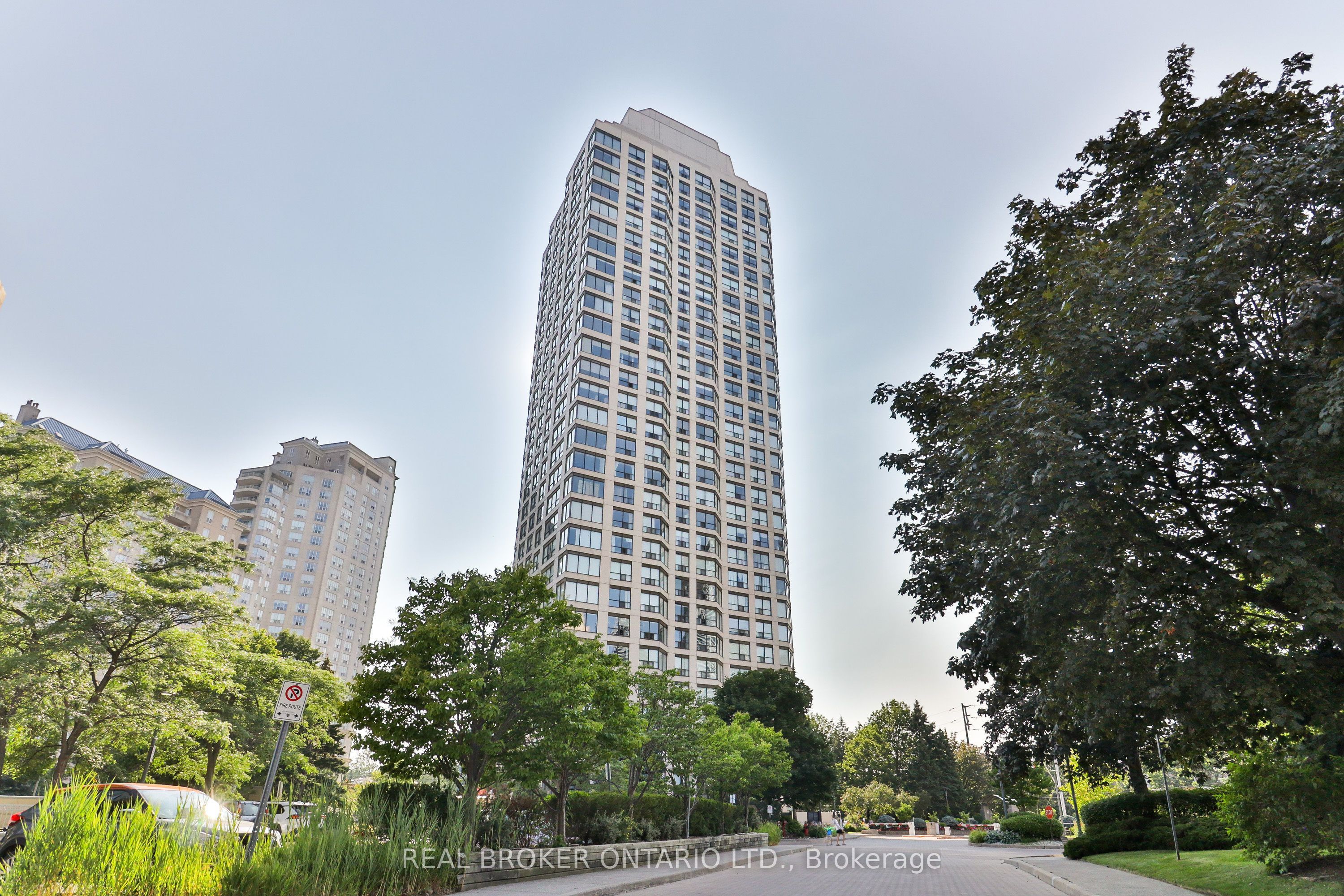 2269 Lake Shore Boulevard W 510, Toronto, ON M8V 3X6