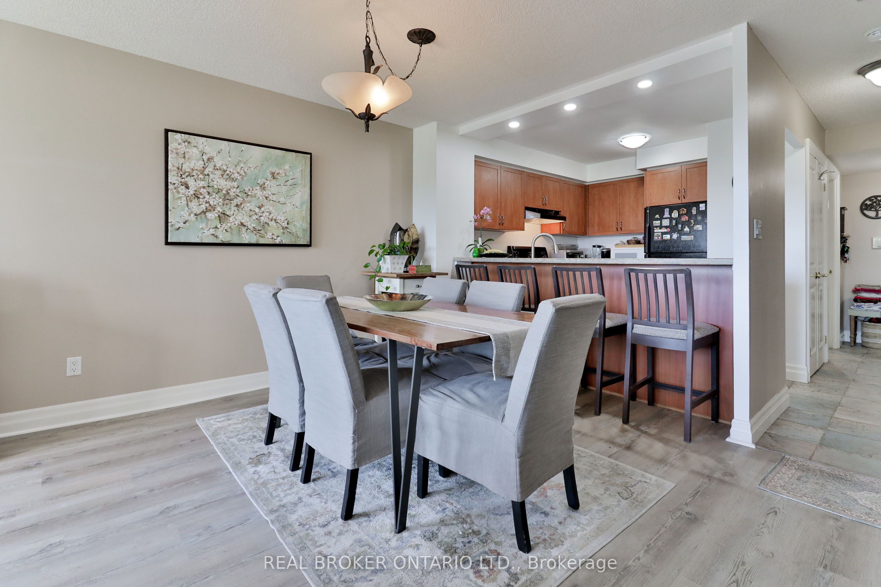 2269 Lake Shore Boulevard W 510, Toronto, ON M8V 3X6 photo 5