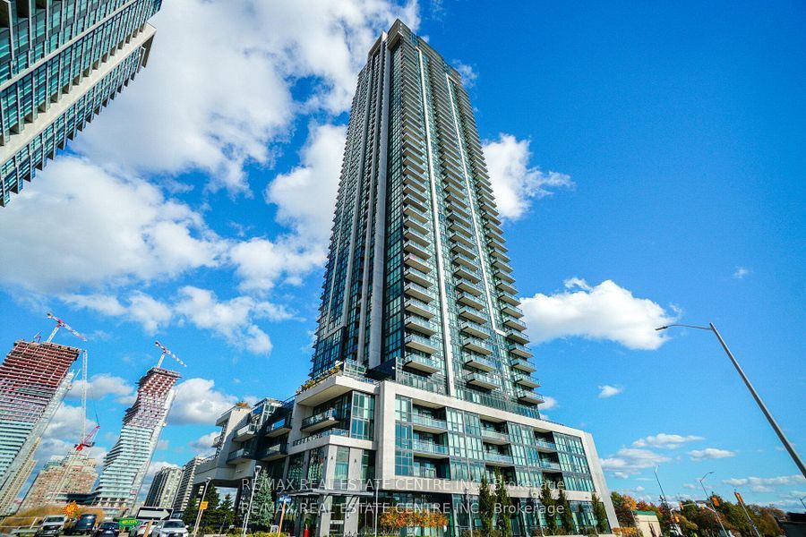 3975 Grand Park Drive E 2910, Mississauga, ON L5B 0K4 photo 2