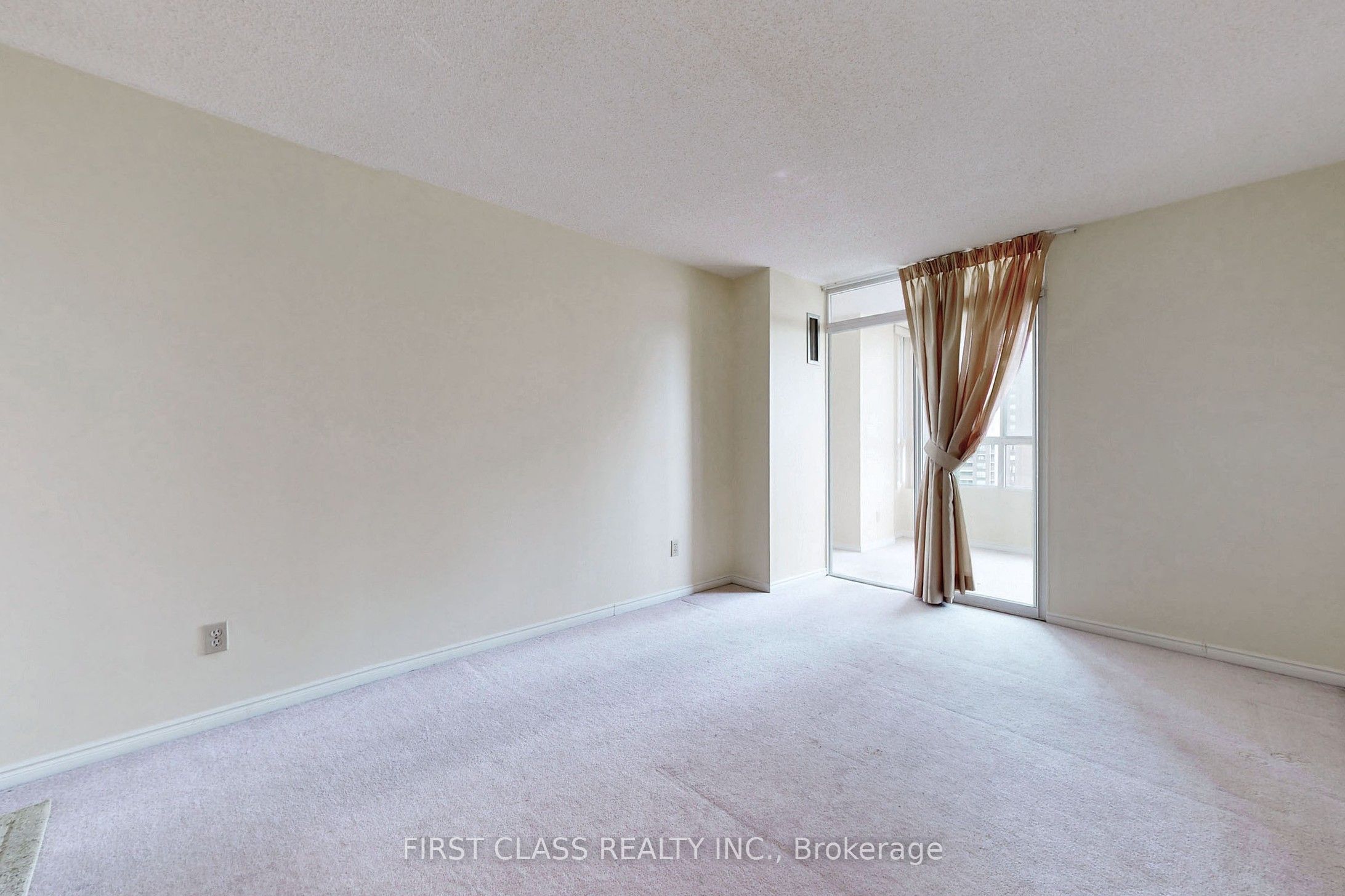1485 E Lakeshore Road E 1117, Mississauga, ON L5E 3G2 photo 4