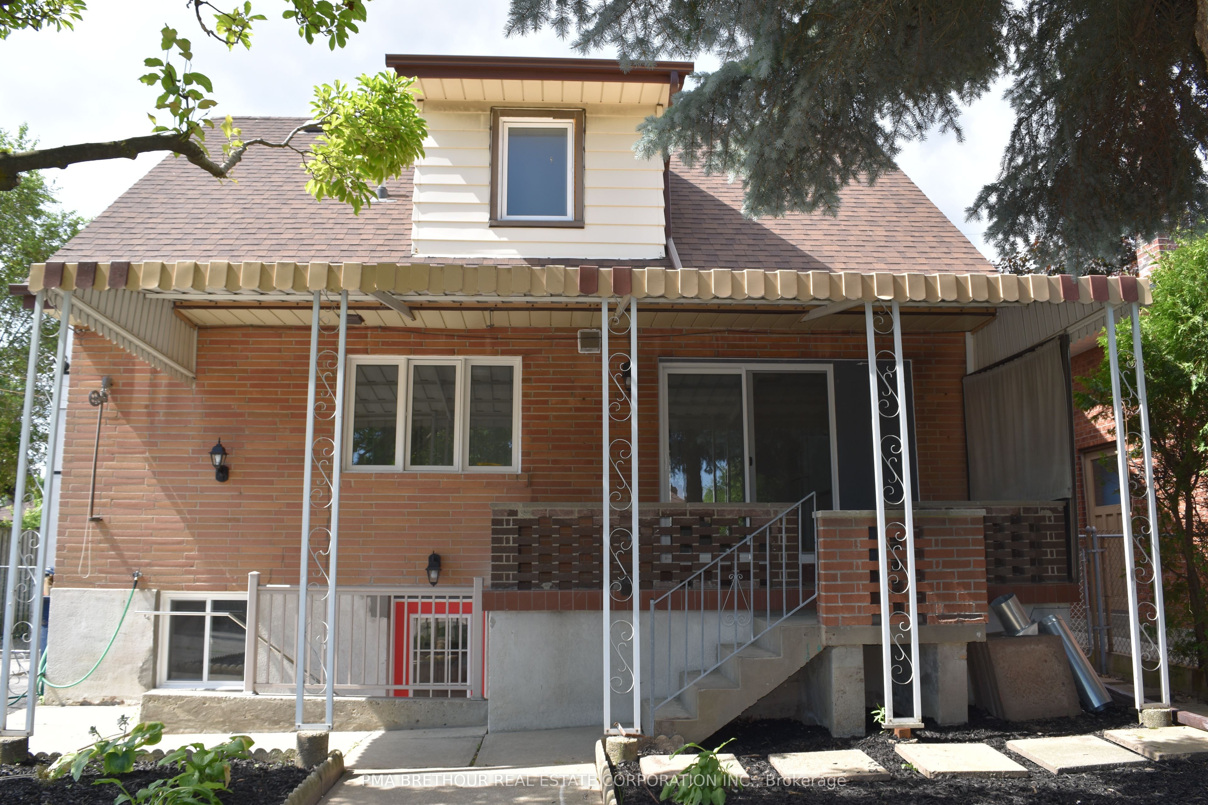67 Cartwright Avenue, Toronto, ON M6A 1V1 photo 2