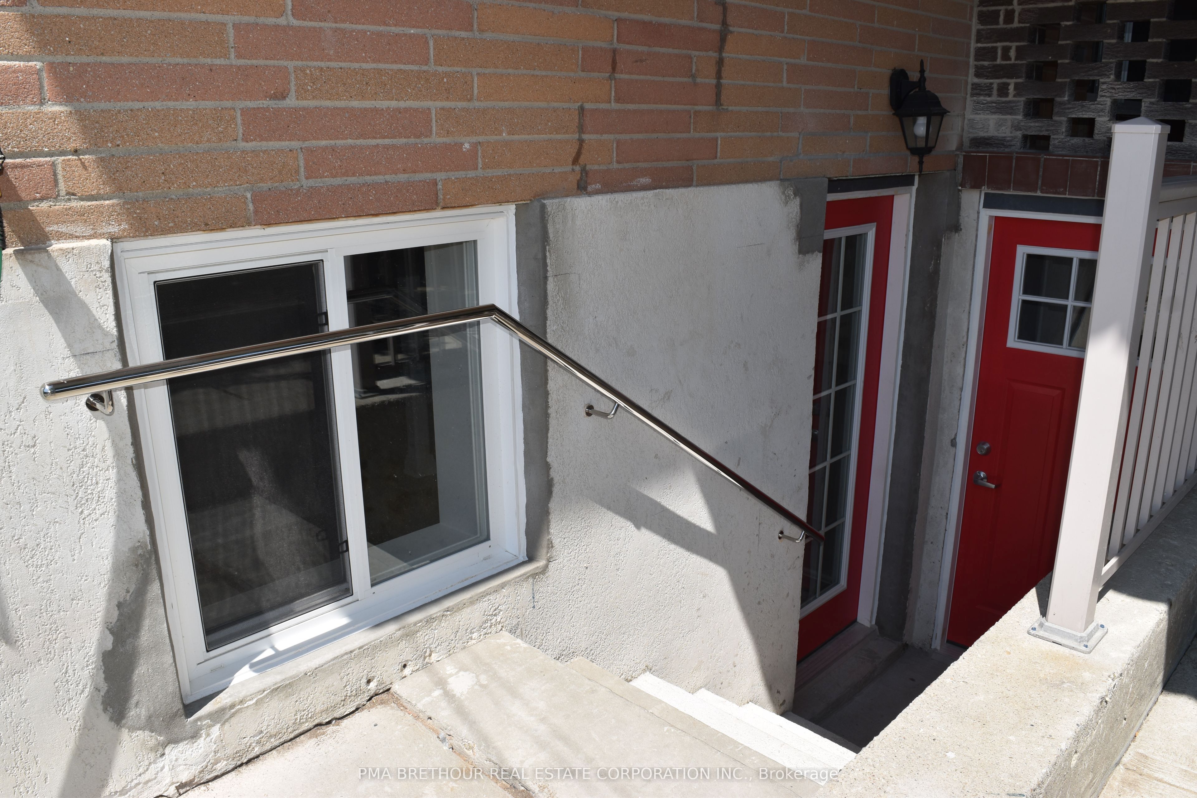 67 Cartwright Avenue, Toronto, ON M6A 1V1 photo 4