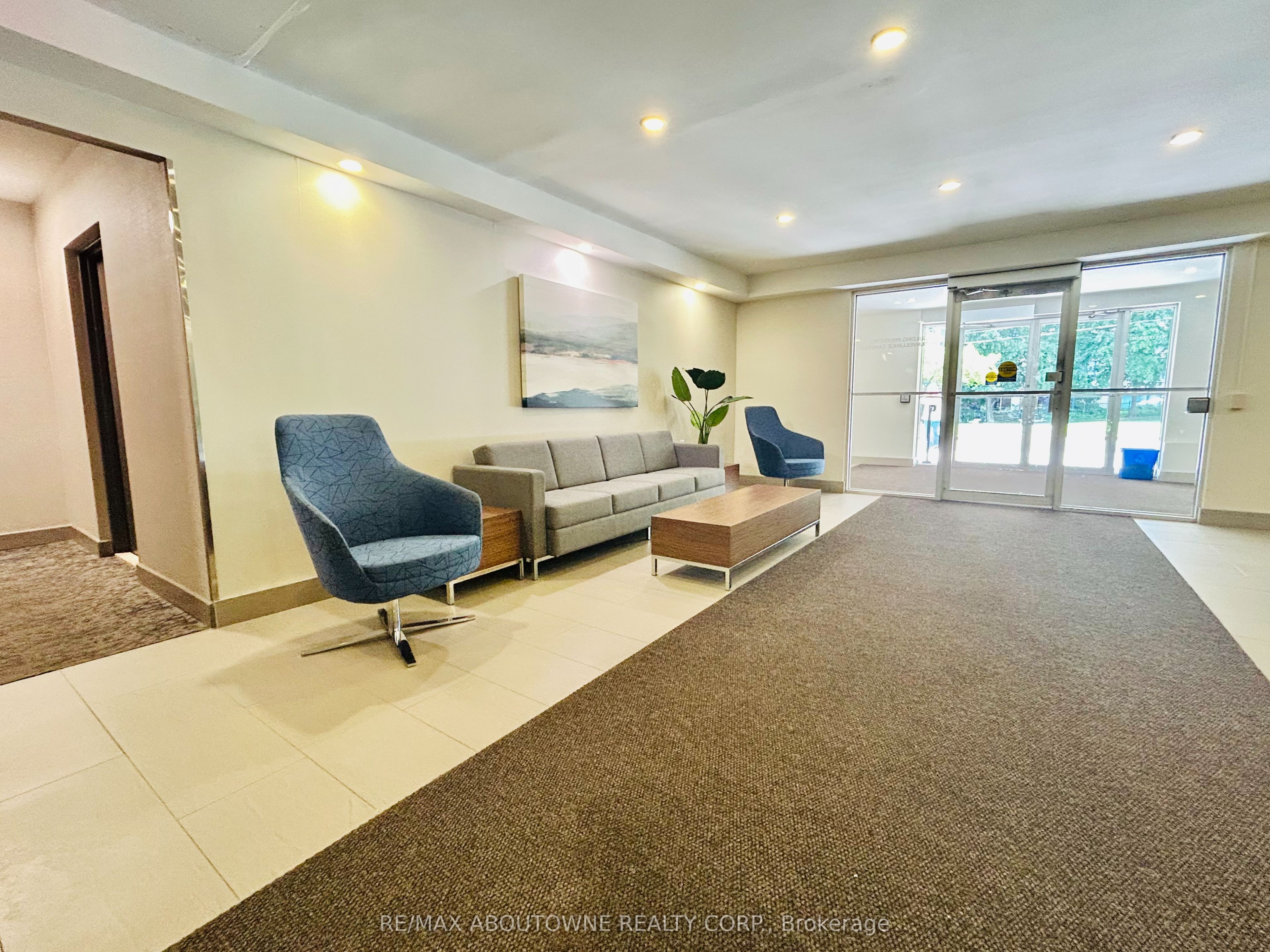 101 Millside Drive 607, Milton, ON L9T 3C2 photo 3