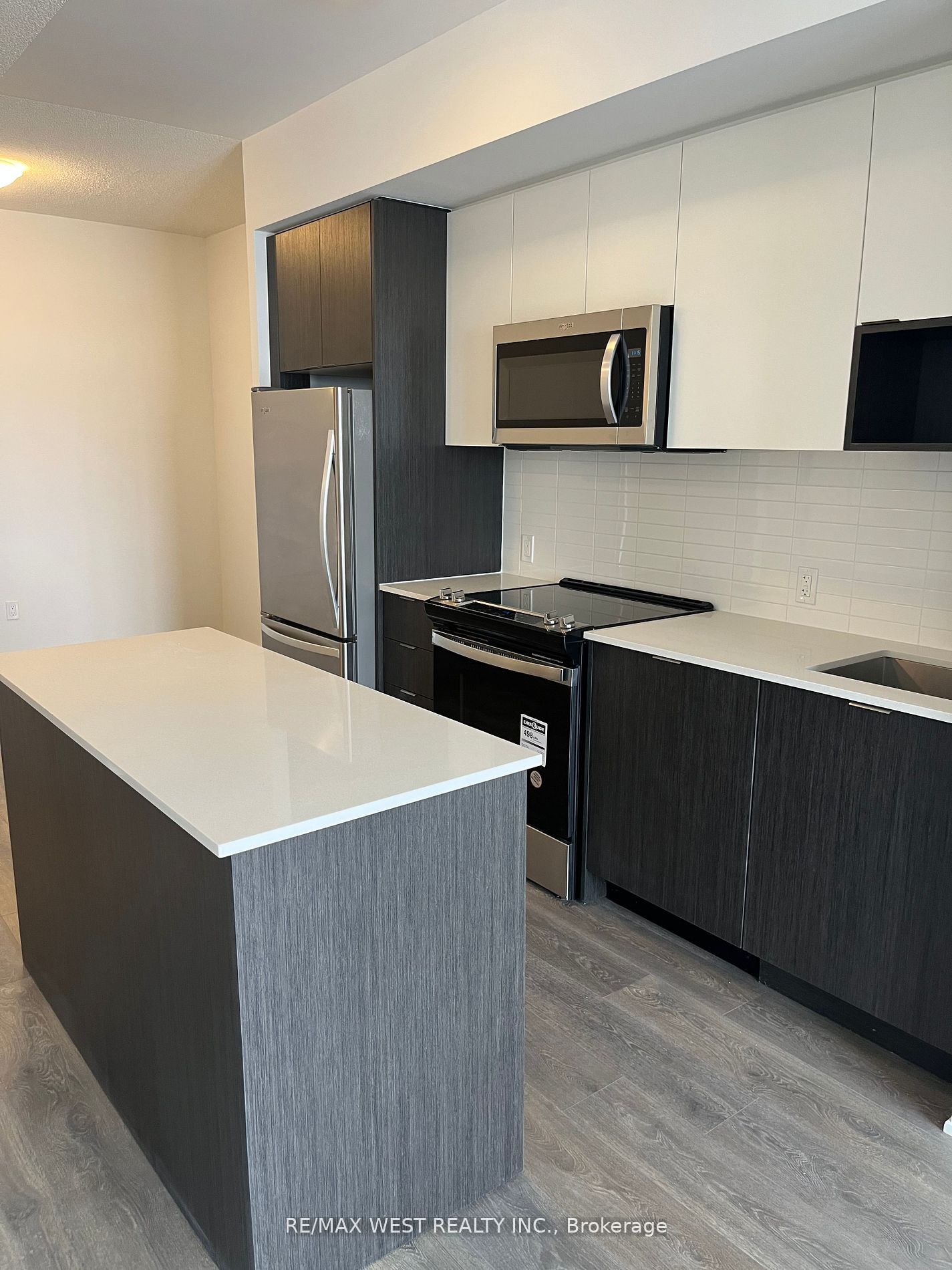 202 Burhamthorpe Road E 506W, Mississauga, ON L5A 0B2 photo 4