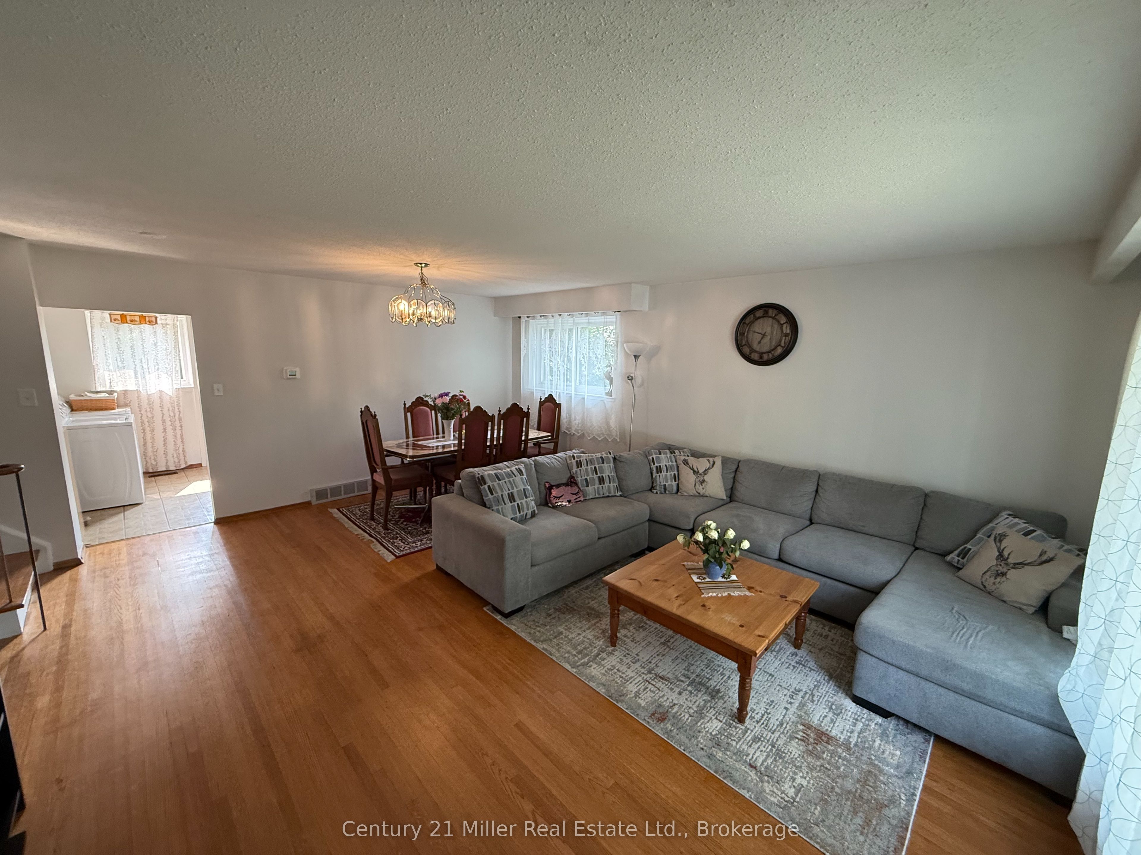 35 Melville Crescent, Brampton, ON L6W 2S3 photo 3