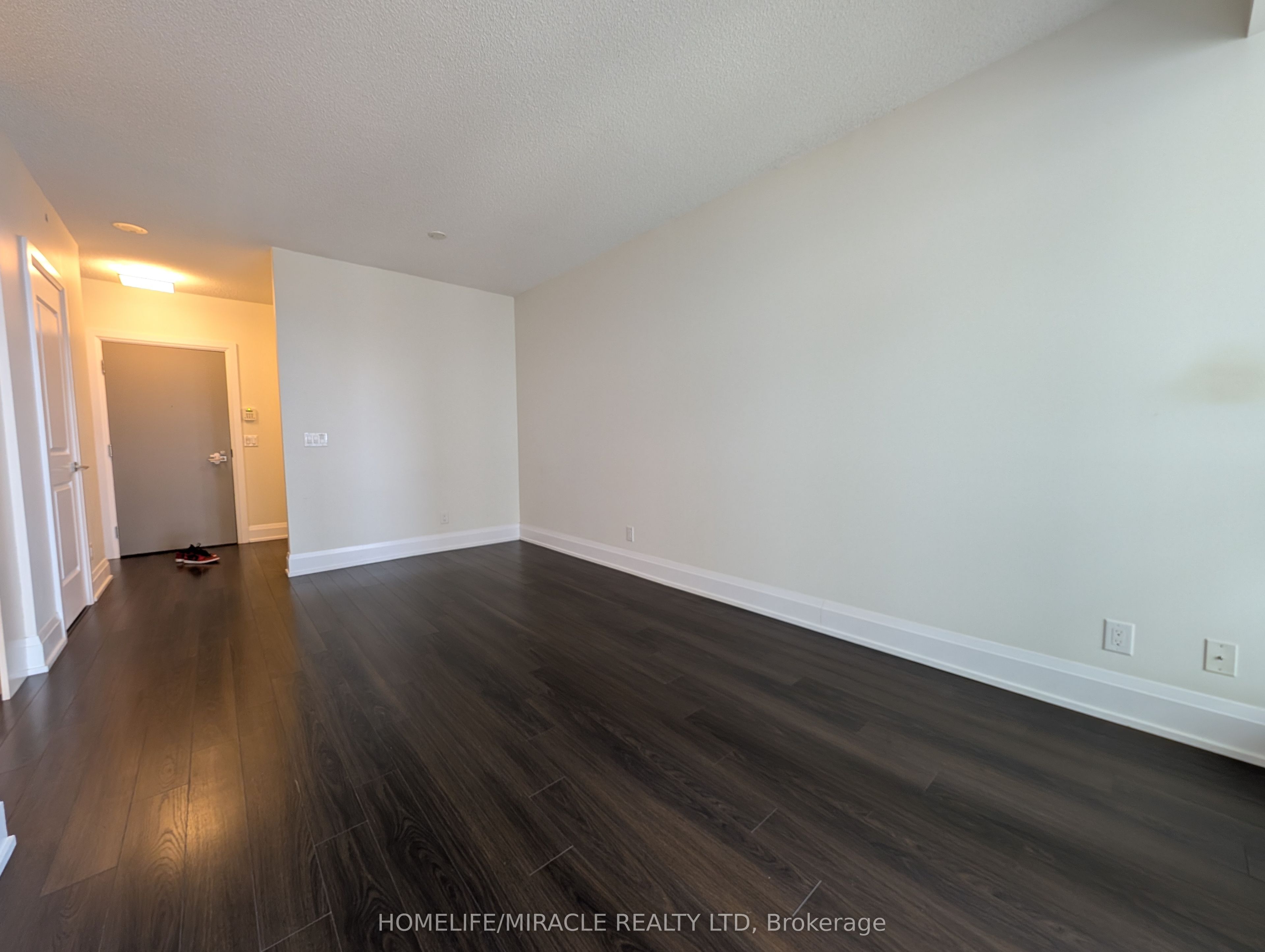 2 Old Mill Drive 428, Toronto, ON M6S 0A2 photo 4