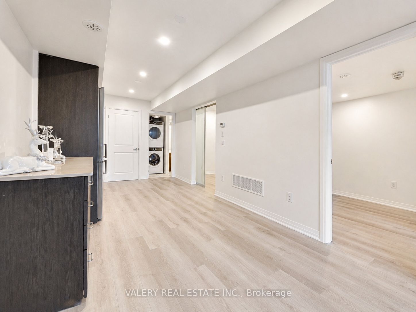 183 William Duncan Road S 1, Toronto, ON M3K 0B7 photo 4