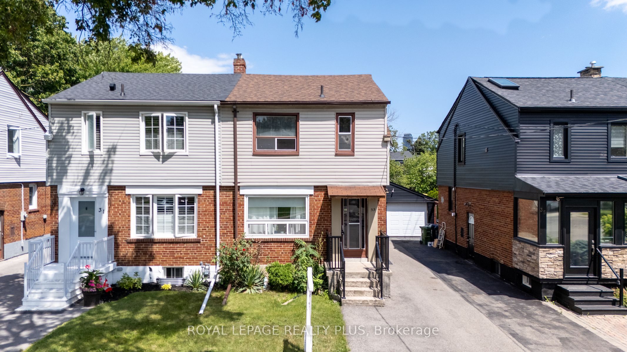 33 Dayton Avenue, Toronto, ON M8Z 3L8