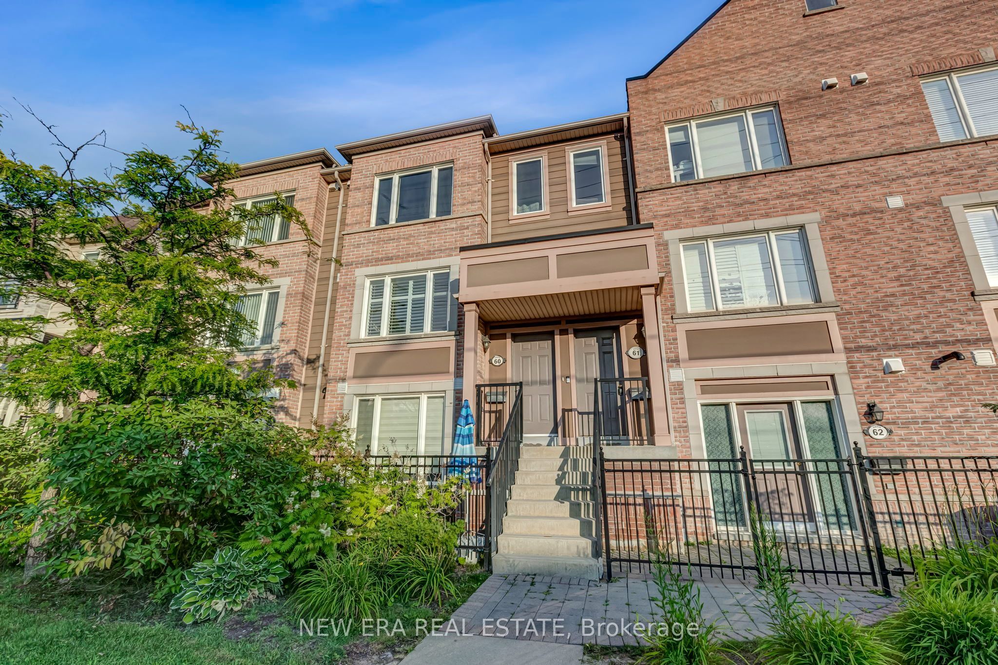 3056 Eglinton Avenue W 60, Mississauga, ON L5M 8E4