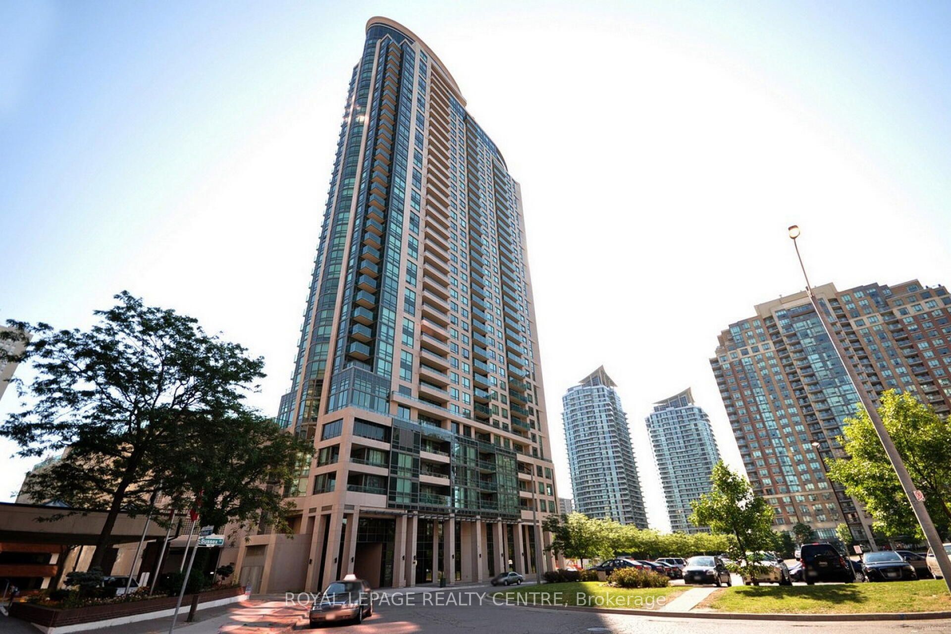 208 Enfield Place 1206, Mississauga, ON L5B 0G8