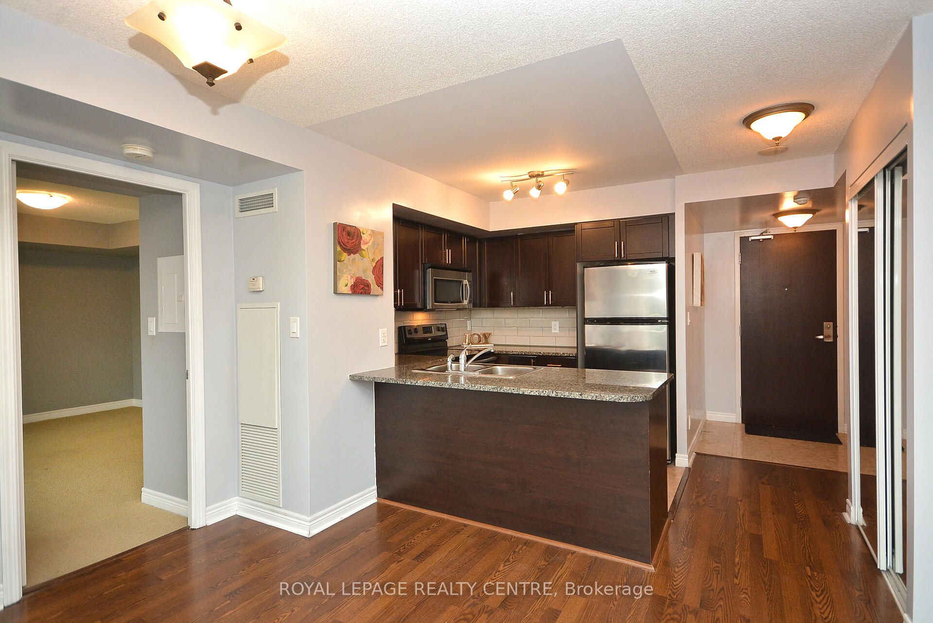 208 Enfield Place 1206, Mississauga, ON L5B 0G8 photo 5