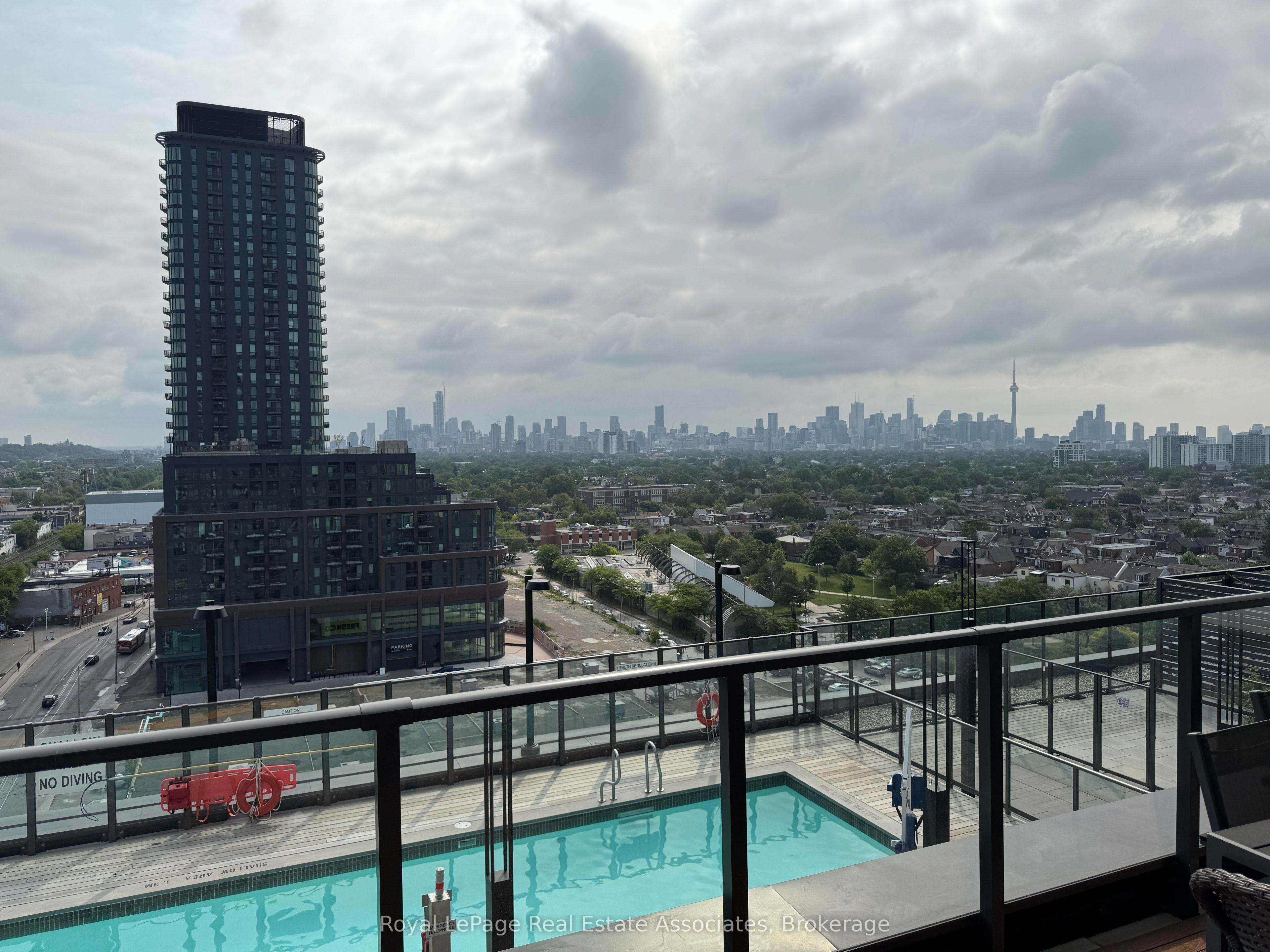 1285 Dupont Street 1309, Toronto, ON M6H 0E3 photo 4