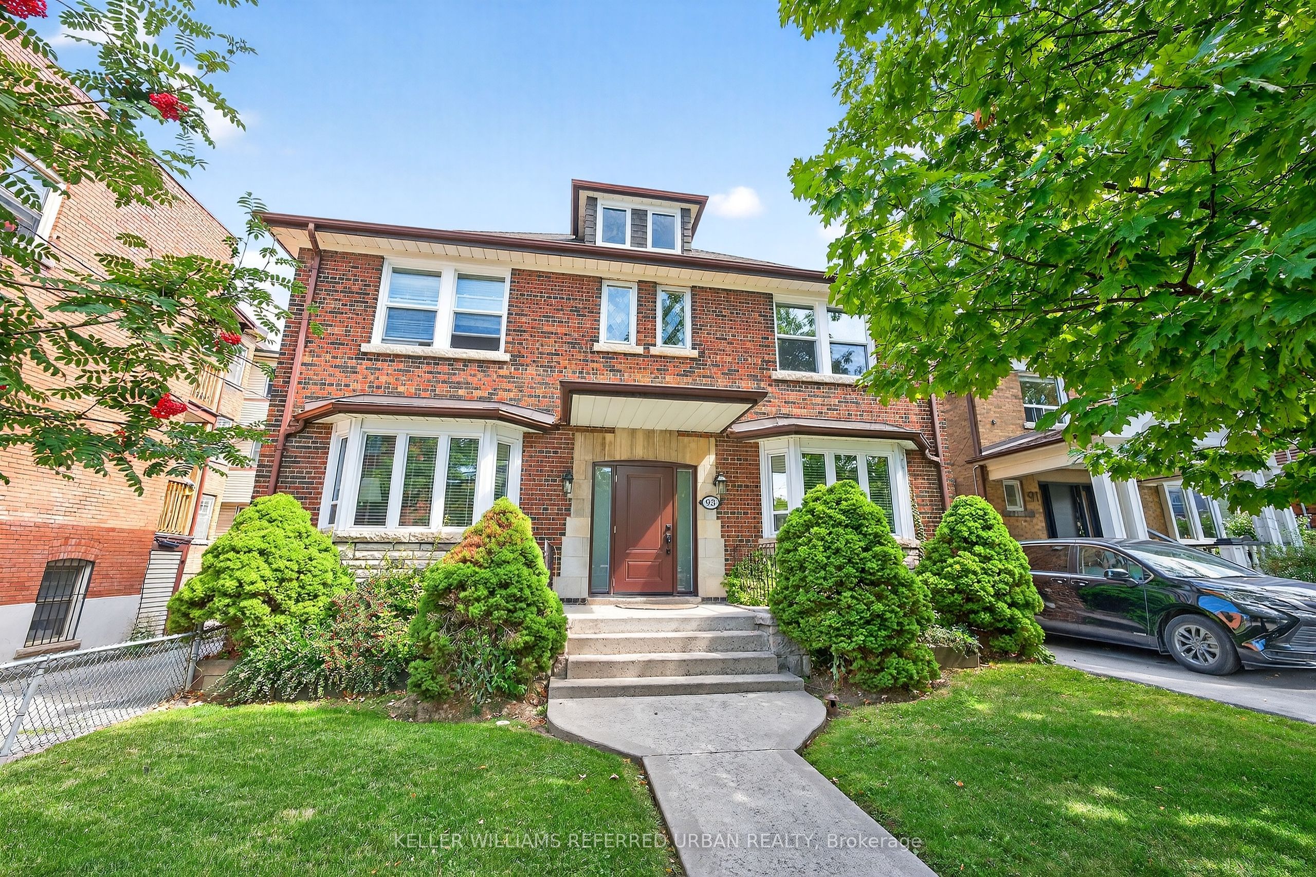 93 Northcliffe Boulevard, Toronto, ON M6H 3H3