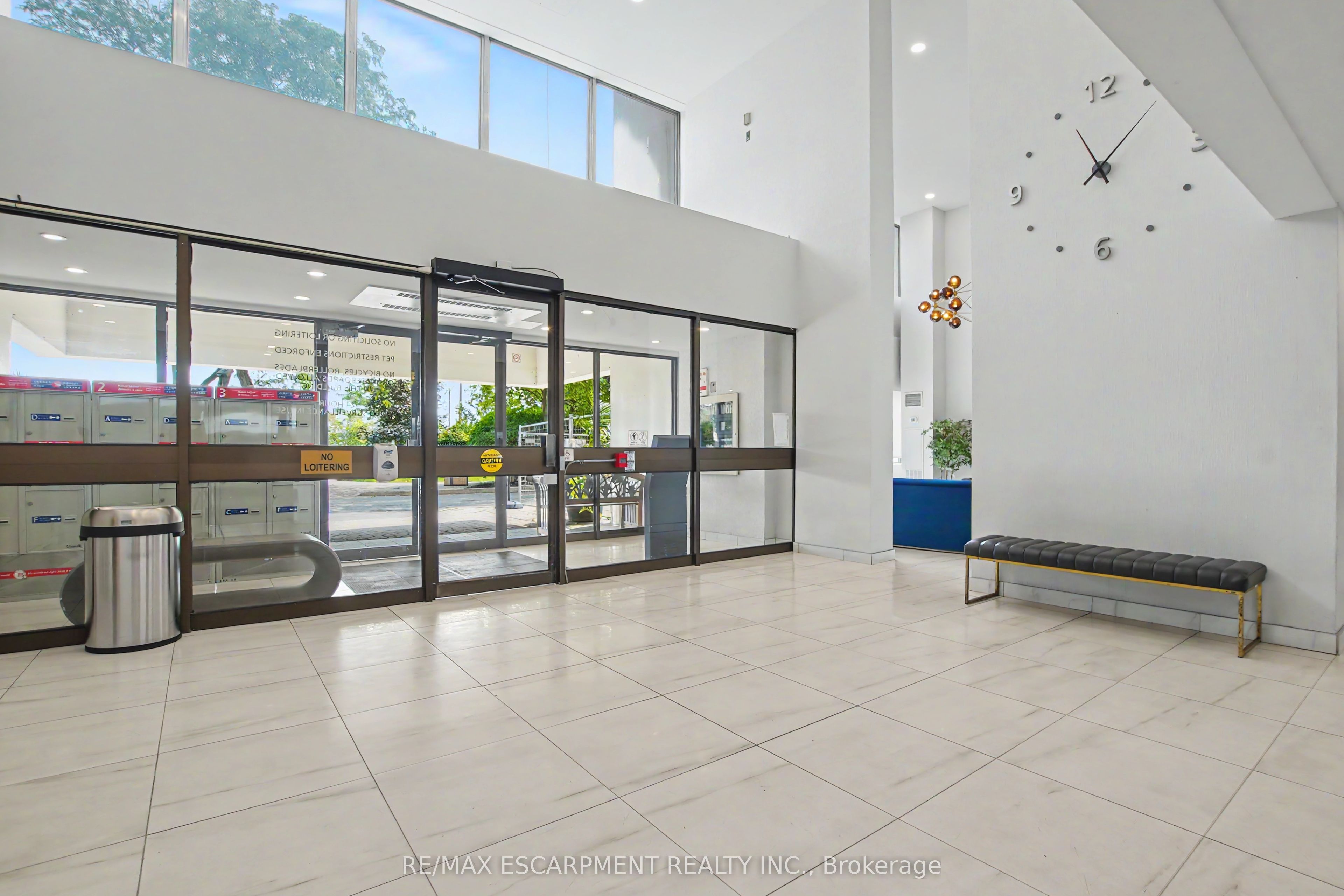 1580 Mississauga Valley Boulevard 1102, Mississauga, ON L5A 3T8 photo 4