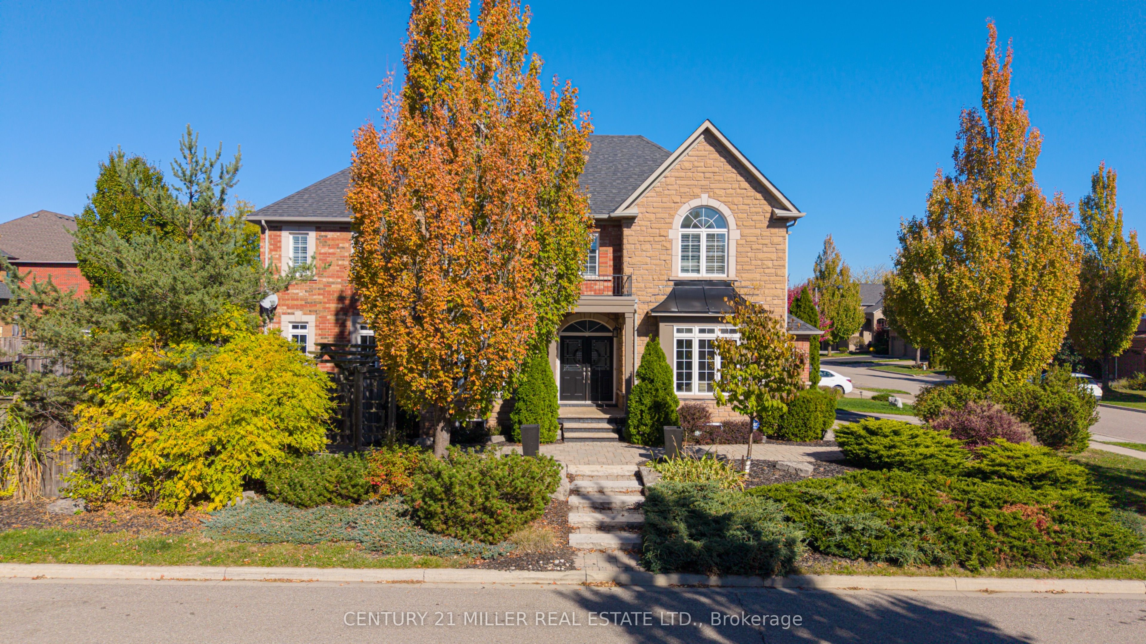 2211 GLENCAIRN Road, Oakville, ON L6M 4S1 photo 2