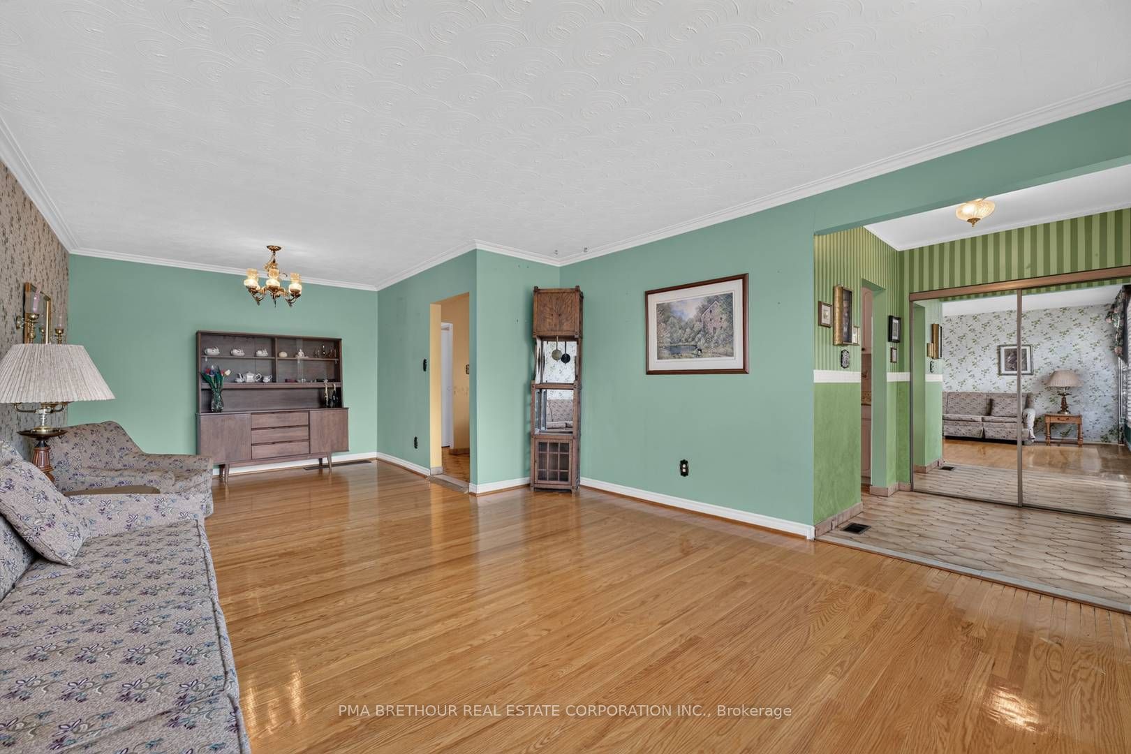 65 Goldsboro Road, Toronto, ON M9L 1A6 photo 4