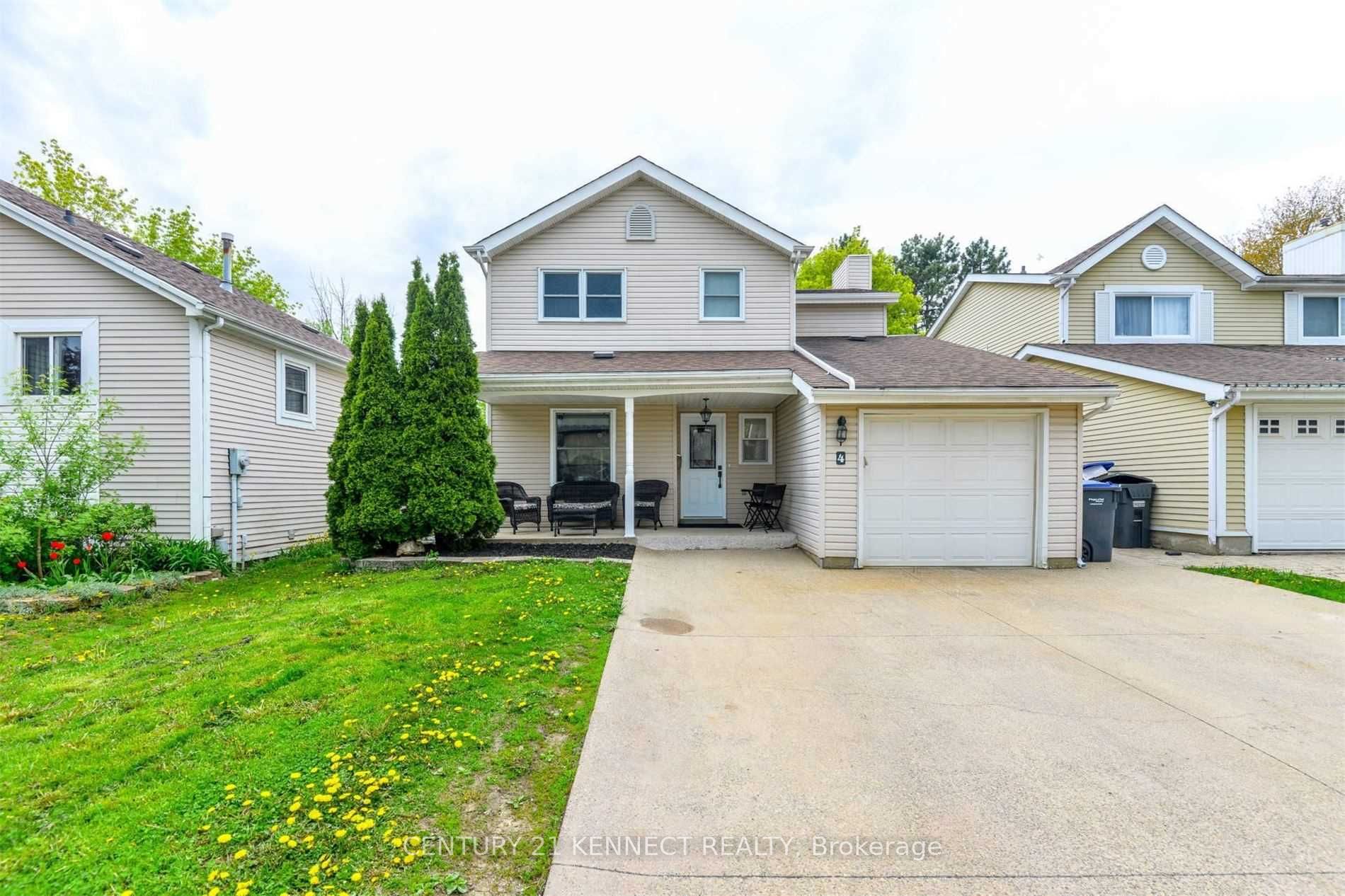4 Somerset Drive, Brampton, ON L6Z 1C6