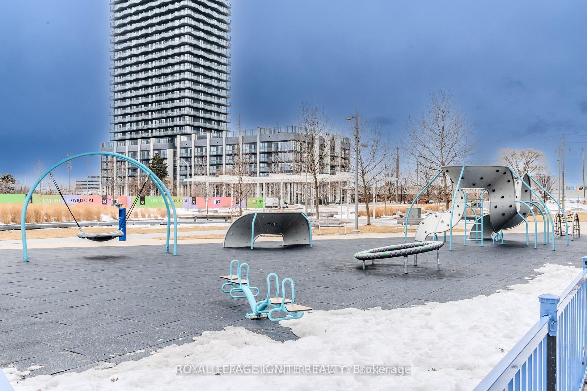 17 Zorra Street 810, Toronto, ON M8Z 0C8 photo 3