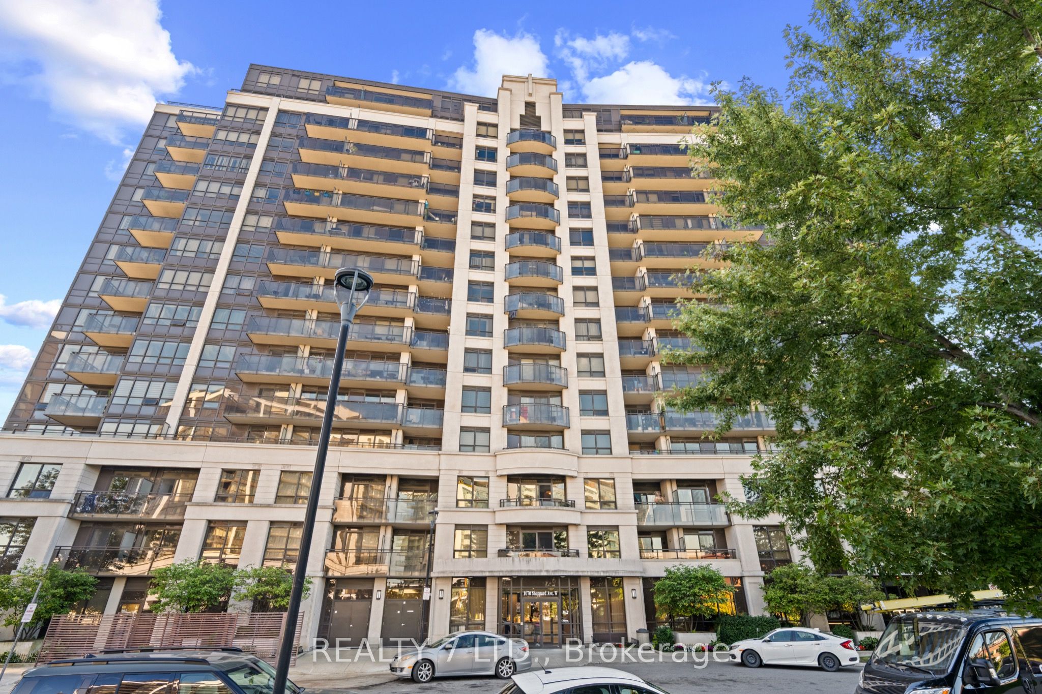 1070 Sheppard Avenue W 323, Toronto, ON M3J 0G8 photo 2