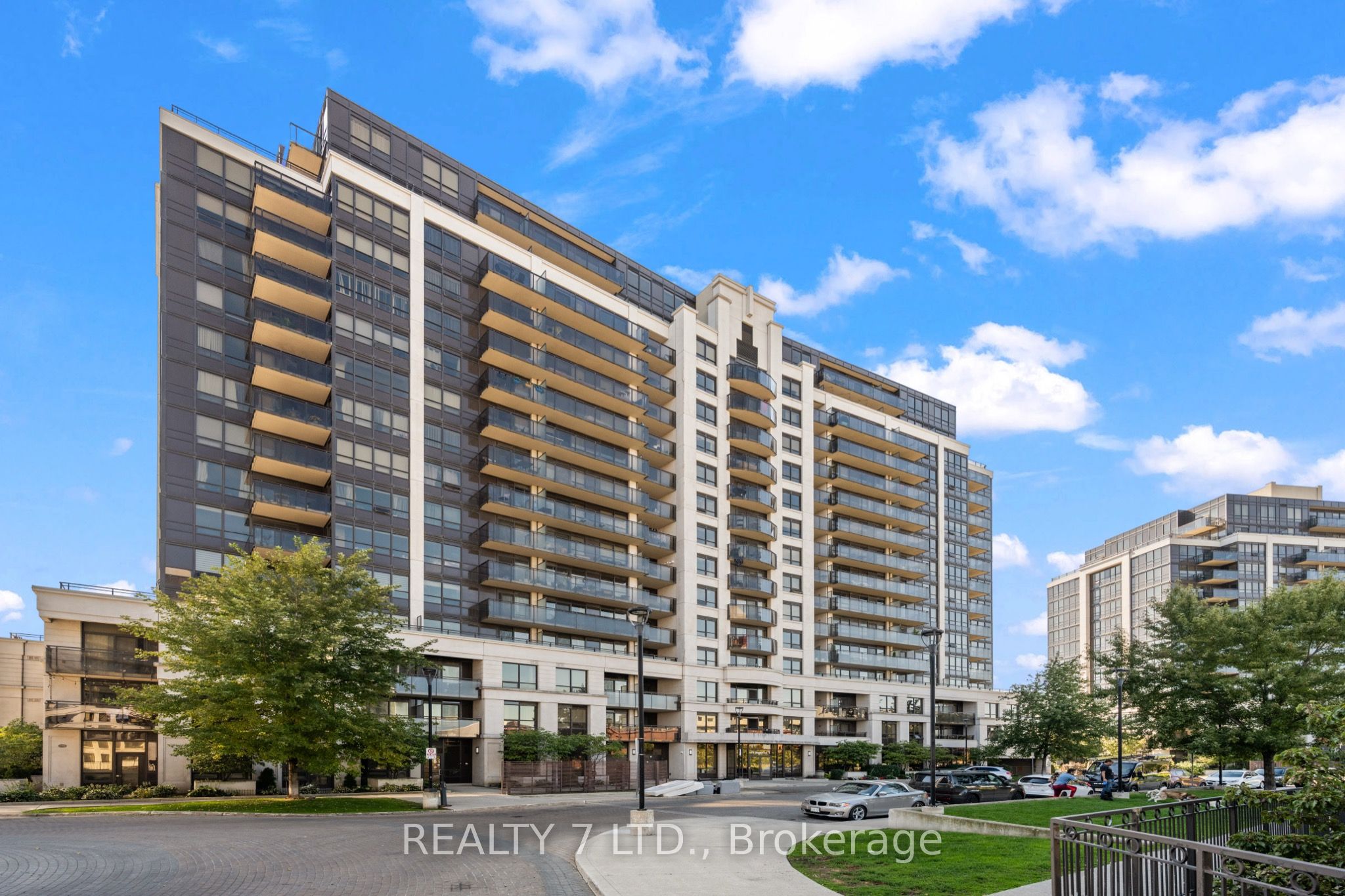 1070 Sheppard Avenue W 323, Toronto, ON M3J 0G8 photo 3