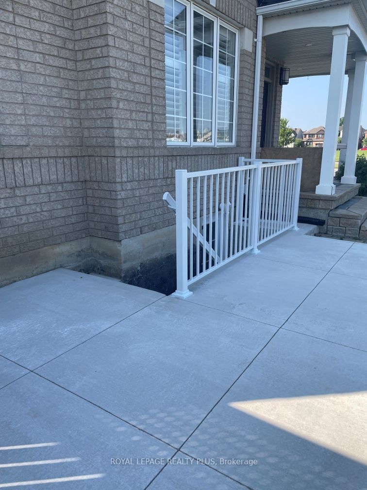 455 Trudeau Drive Bsmt, Milton, ON L9T 5K8 photo 2
