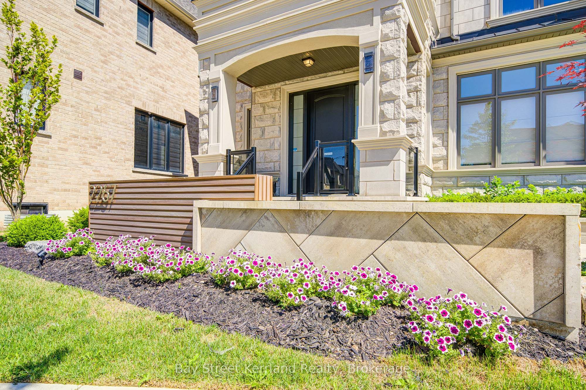 2267 Saw Whet Boulevard, Oakville, ON L6M 5M9 photo 4