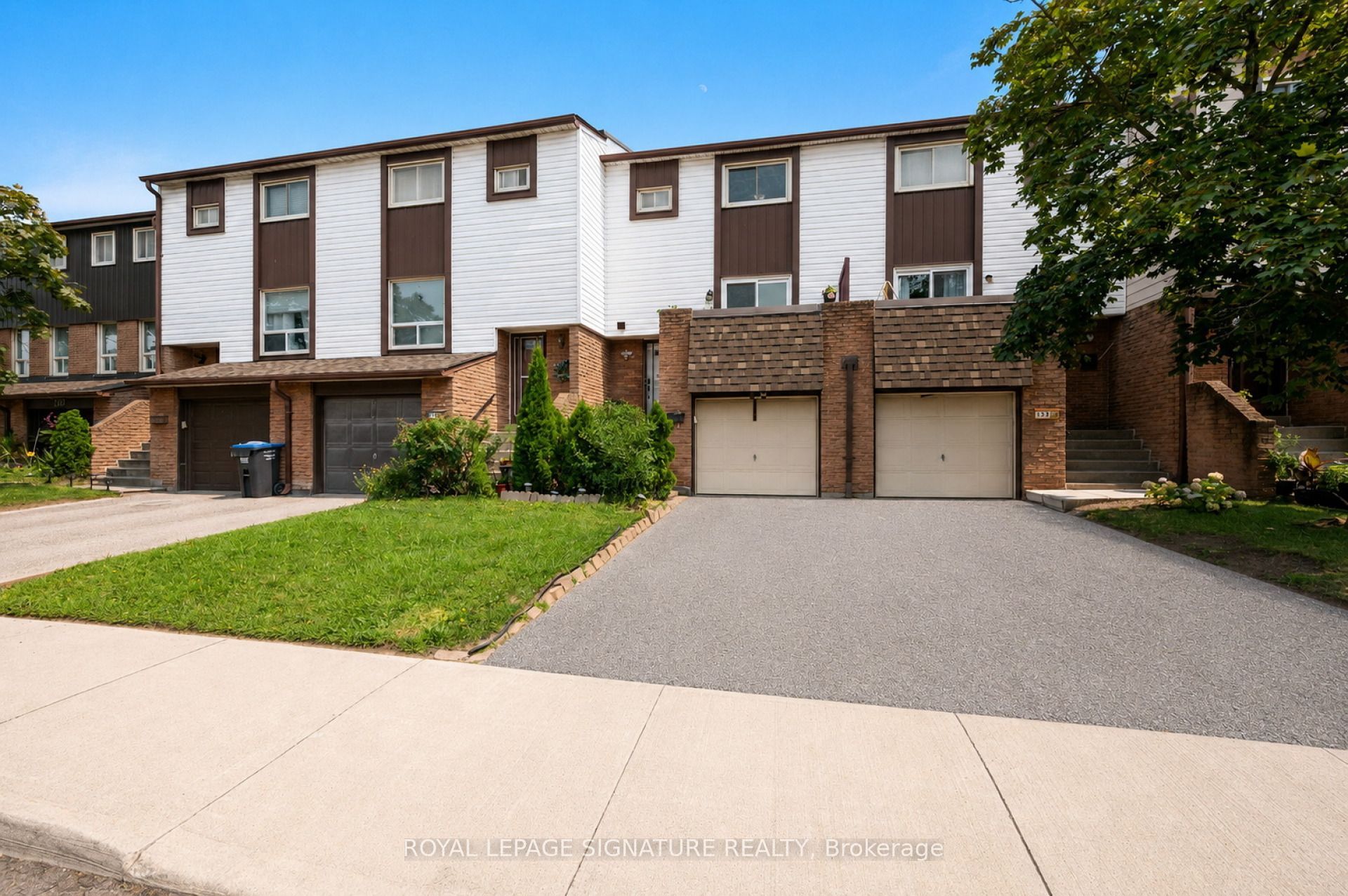 1221 Dundix Road 132, Mississauga, ON L4Y 3Y9 photo 4