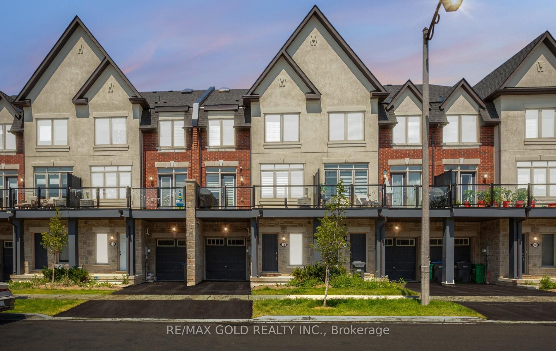 18 Waterville Way, Caledon, ON L7C 2H1