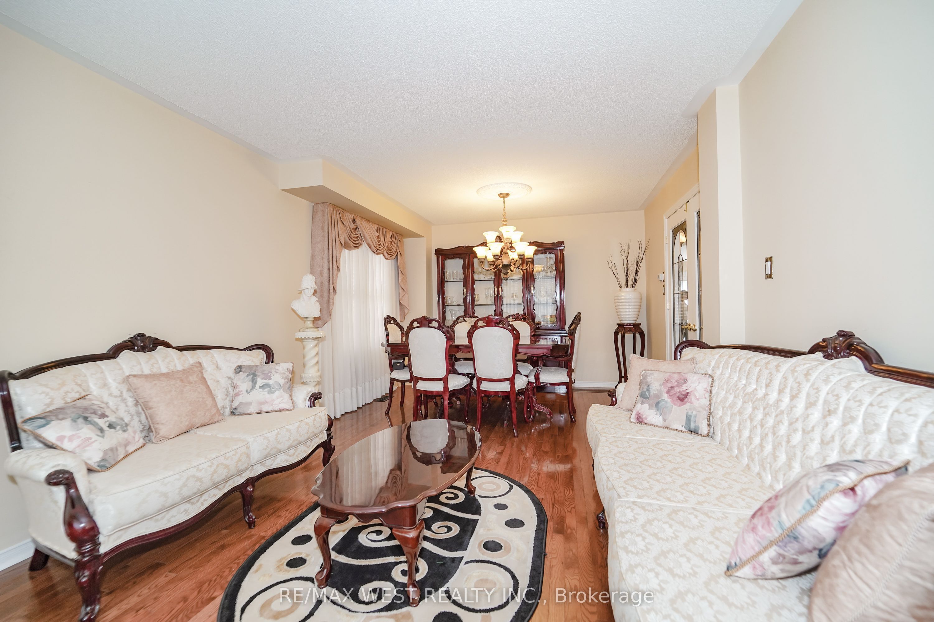 63 Lockheed Crescent, Brampton, ON L7A 3G4 photo 5