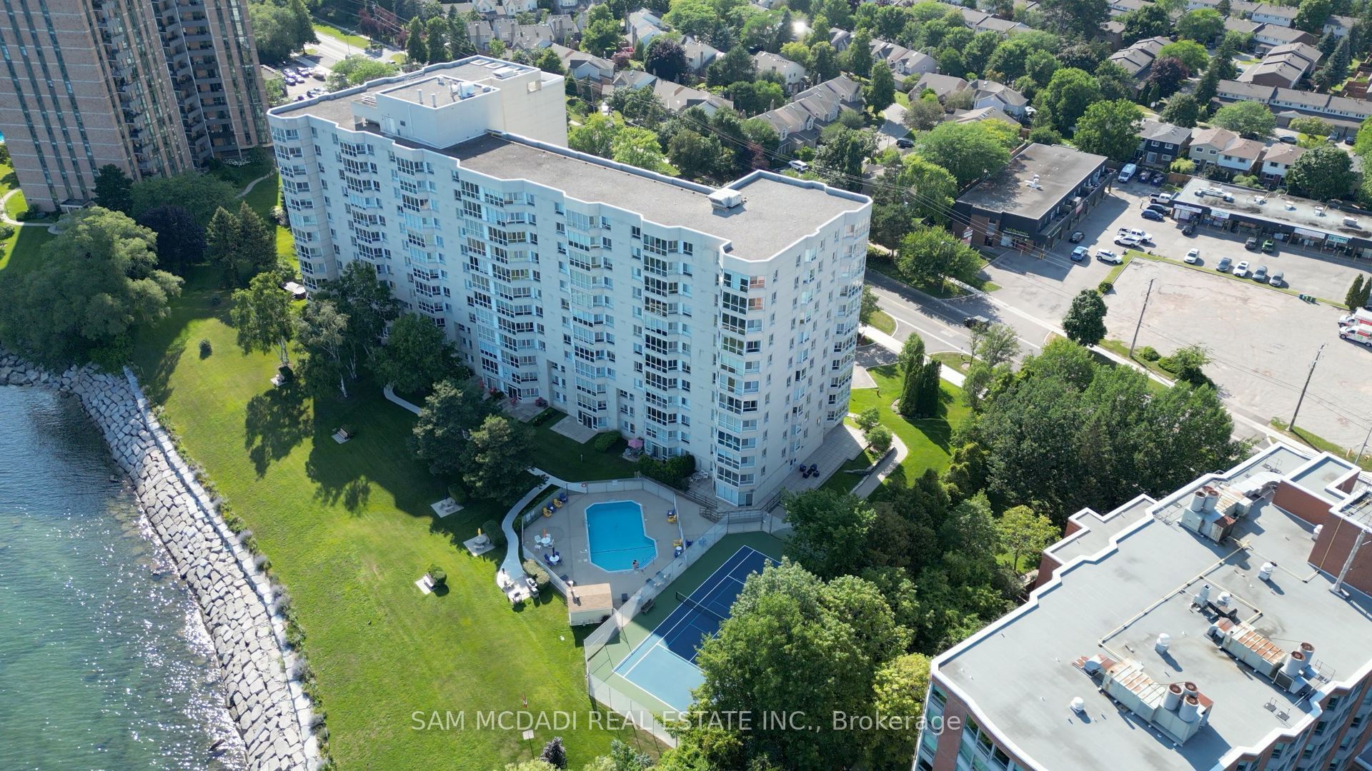 5280 Lakeshore Road 1105, Burlington, ON L7L 5R1 photo 2