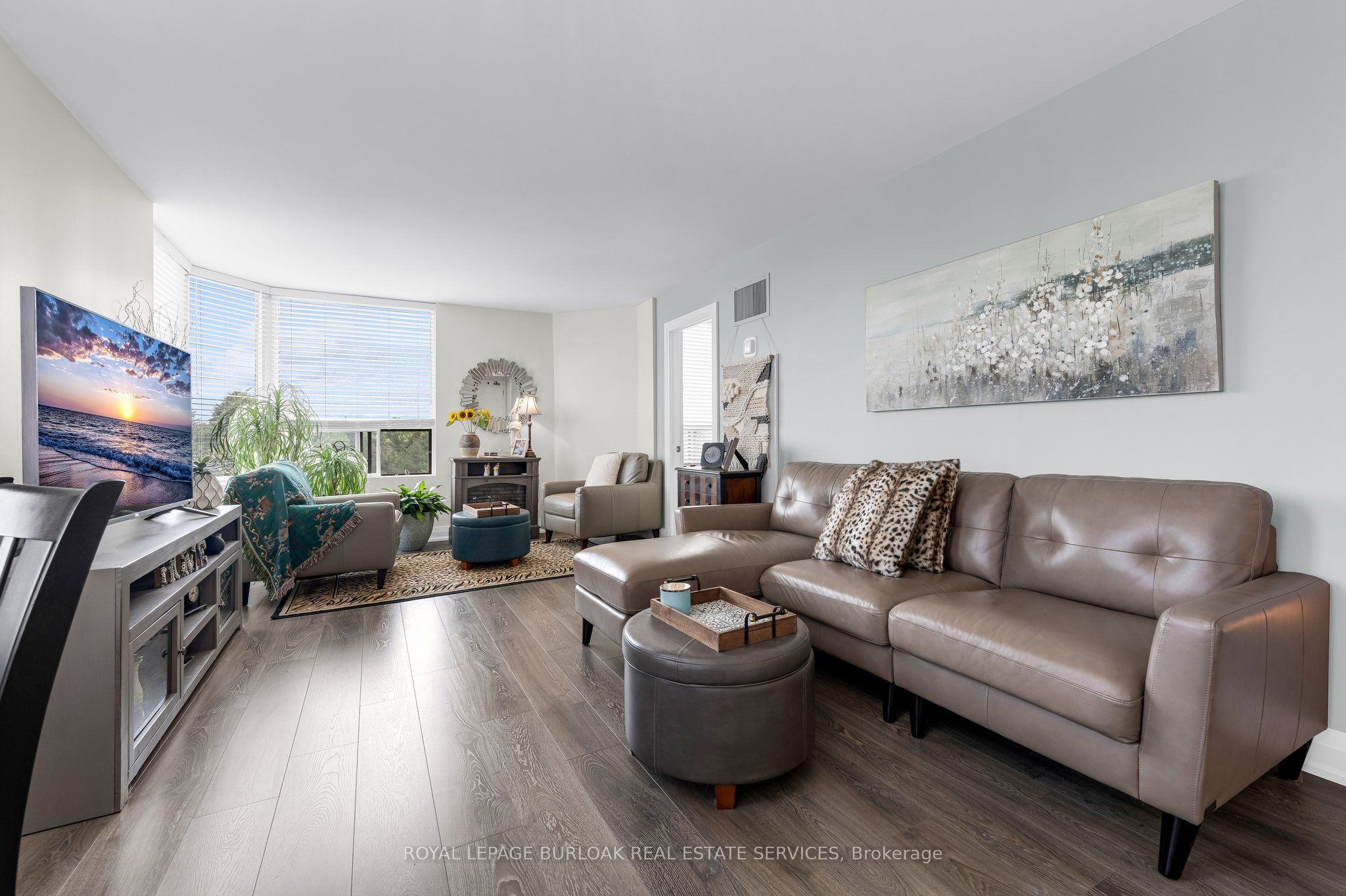 1270 Maple Crossing Boulevard 509, Burlington, ON L7S 2J3 photo 4