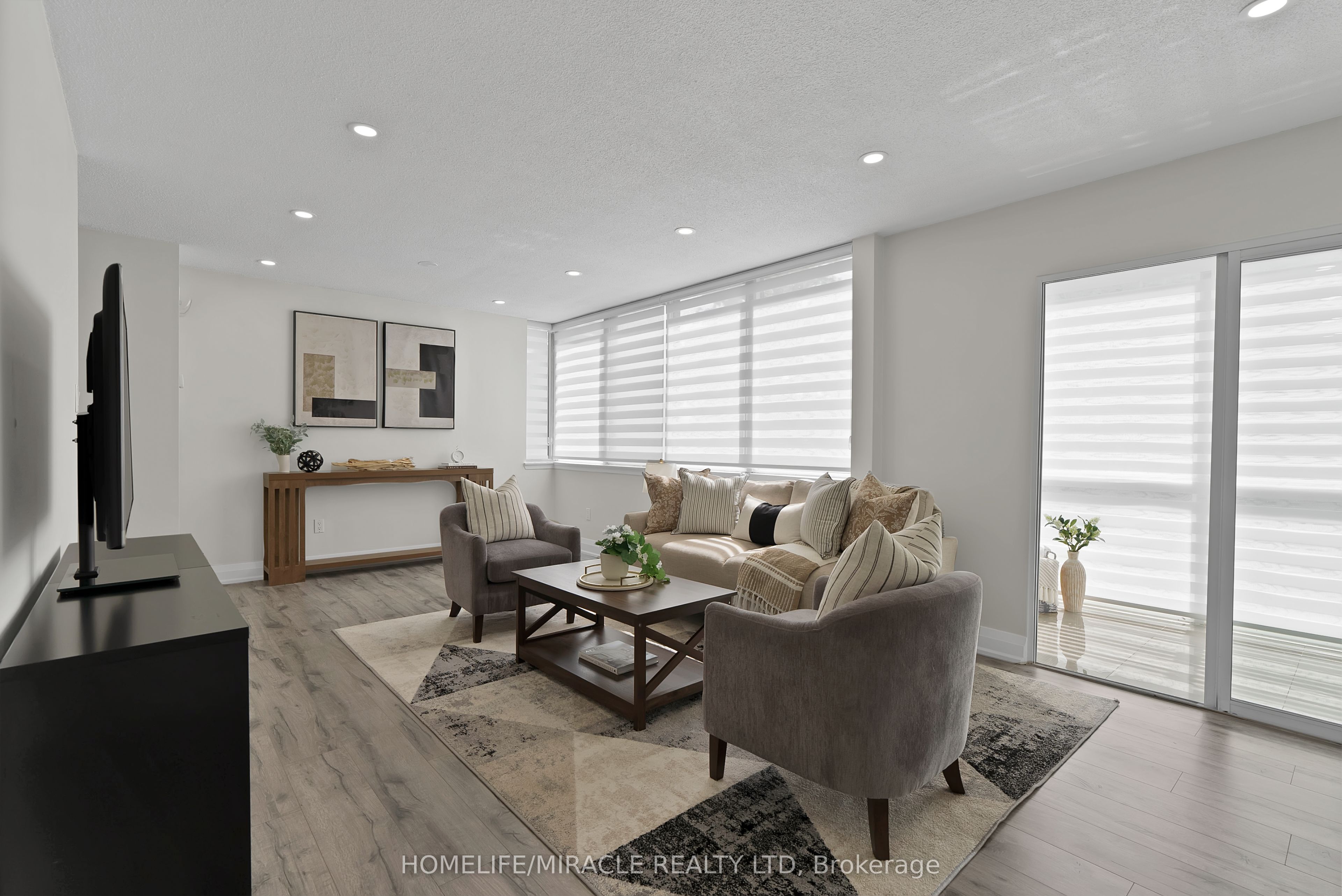 350 Webb Drive 112, Mississauga, ON L5B 3W4 photo 5