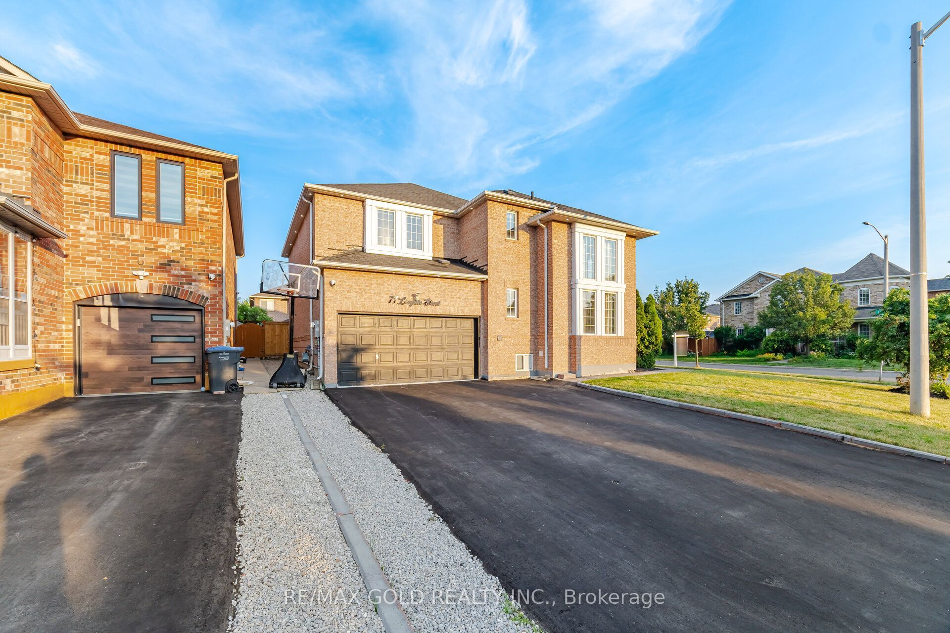 71 LEAGATE Street, Brampton, ON L7A 3J4 photo 5