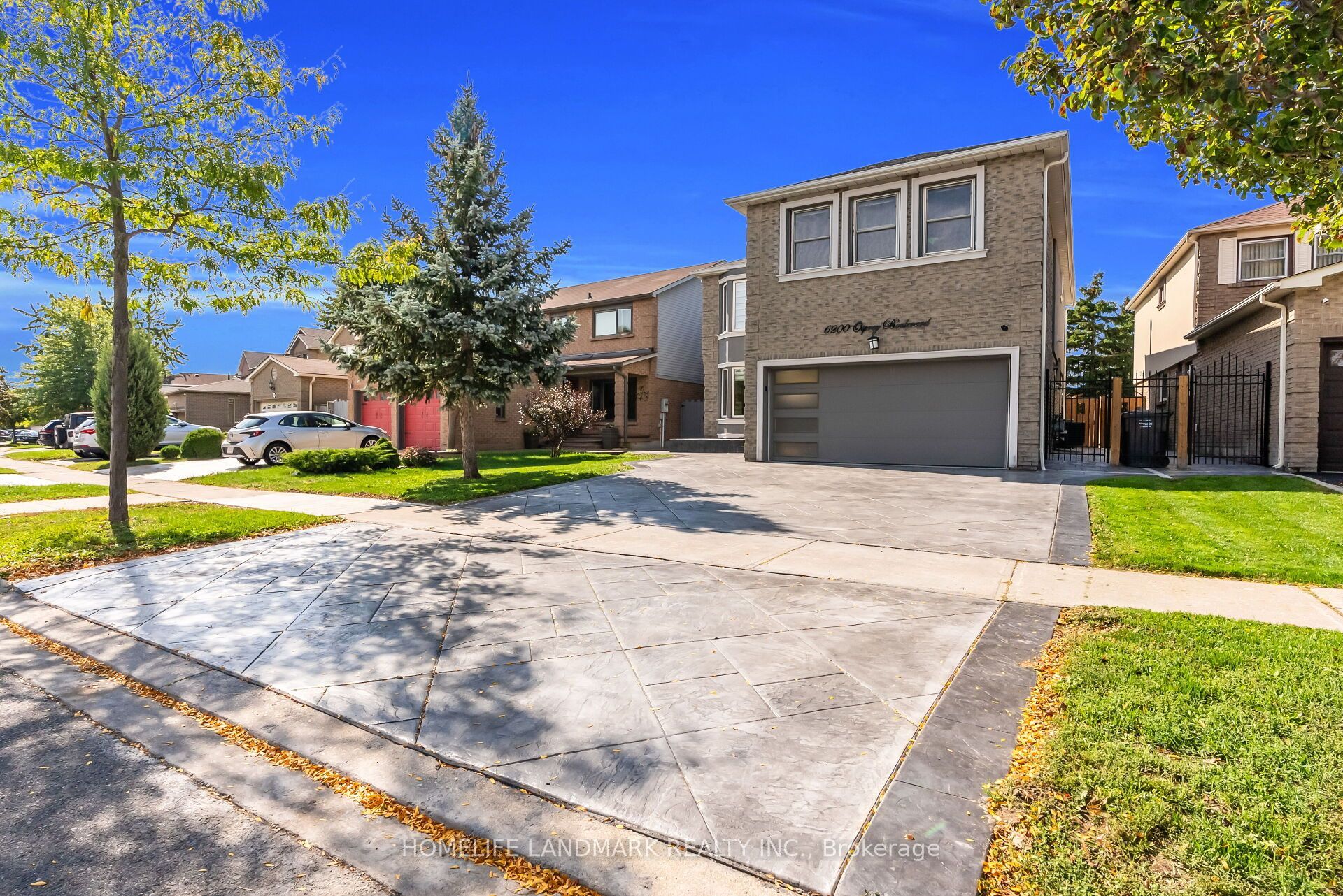 6200 Osprey Boulevard, Mississauga, ON L5N 5W4 photo 3