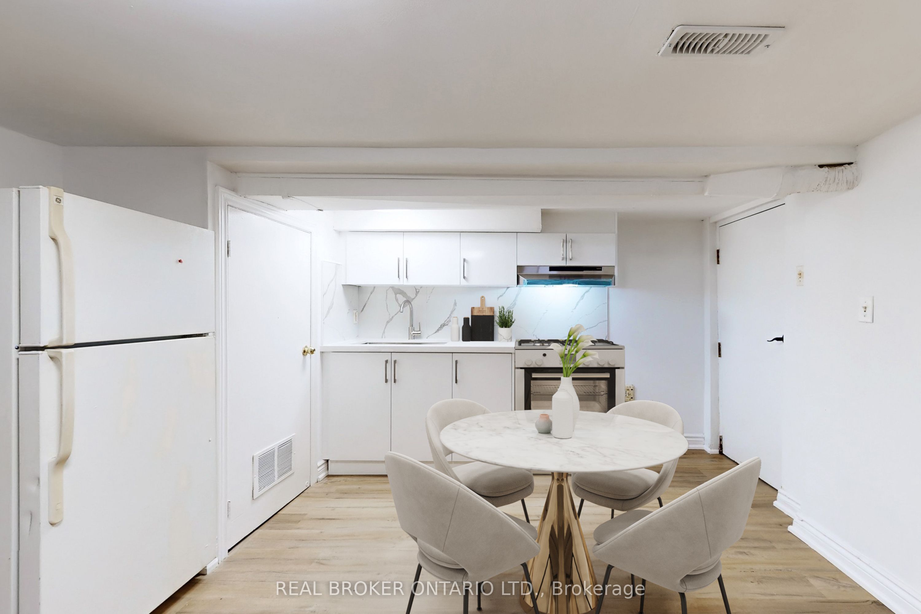 102 Bowie Avenue Bsmt, Toronto, ON M6E 2P7 photo 2