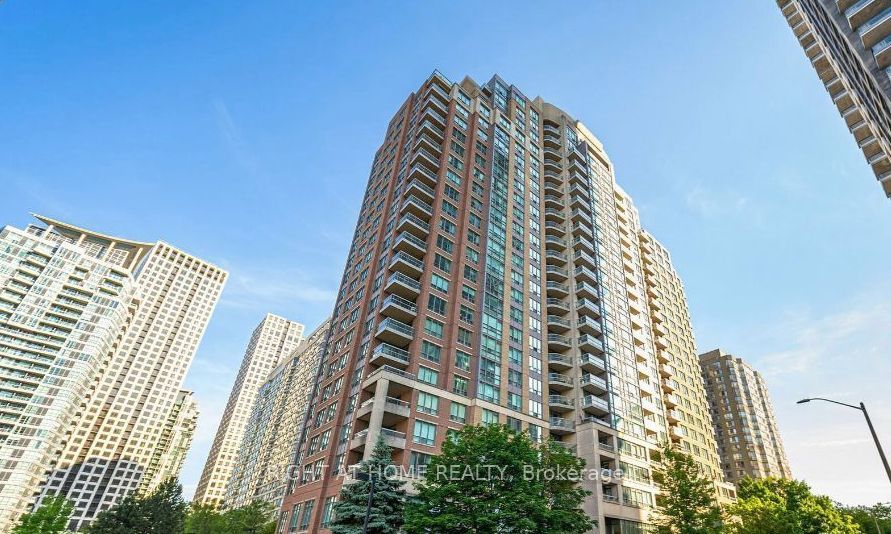 156 Enfield Place 906, Mississauga, ON L5B 4L8