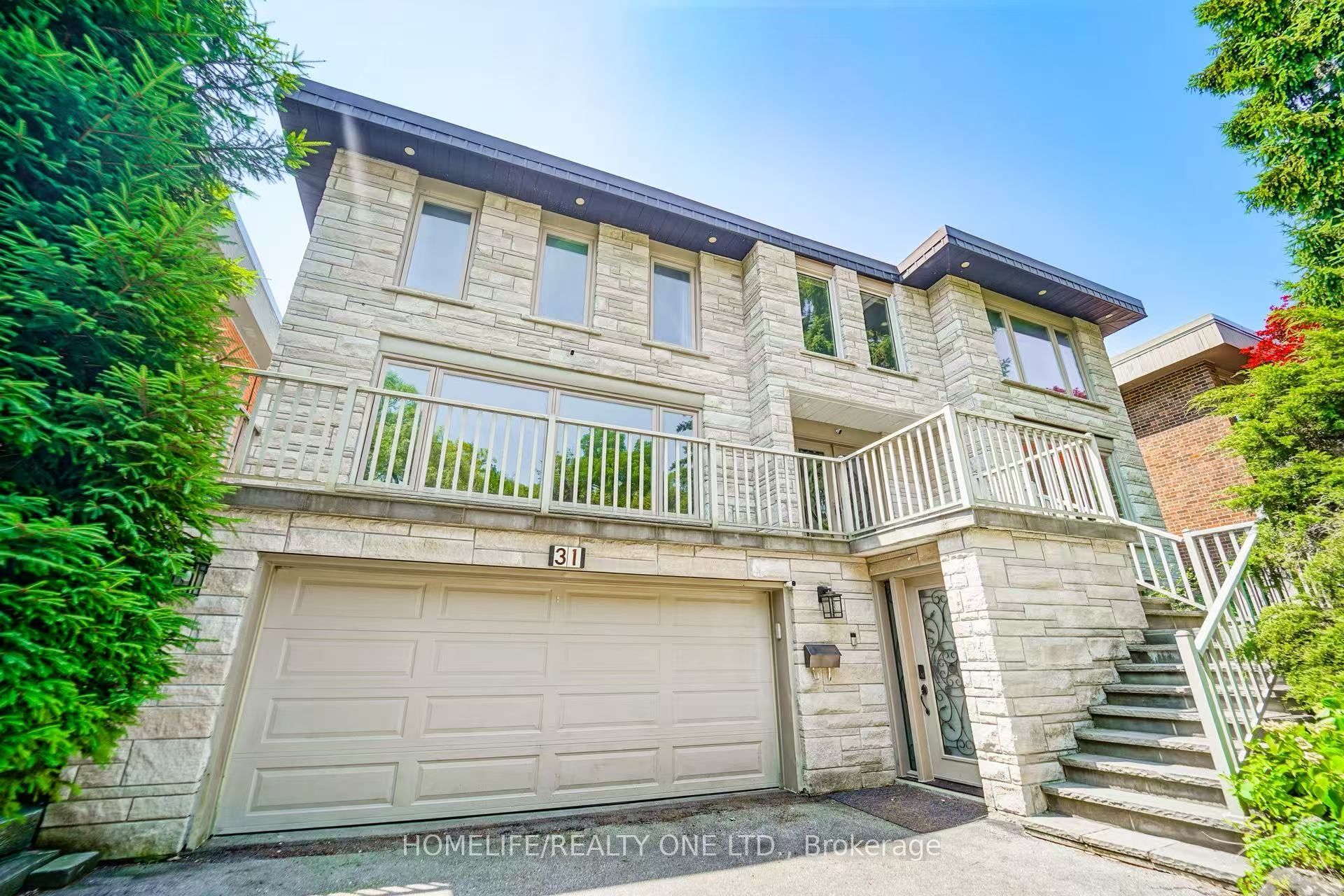 31 Bearwood Drive, Toronto, ON M9A 4G5 photo 4