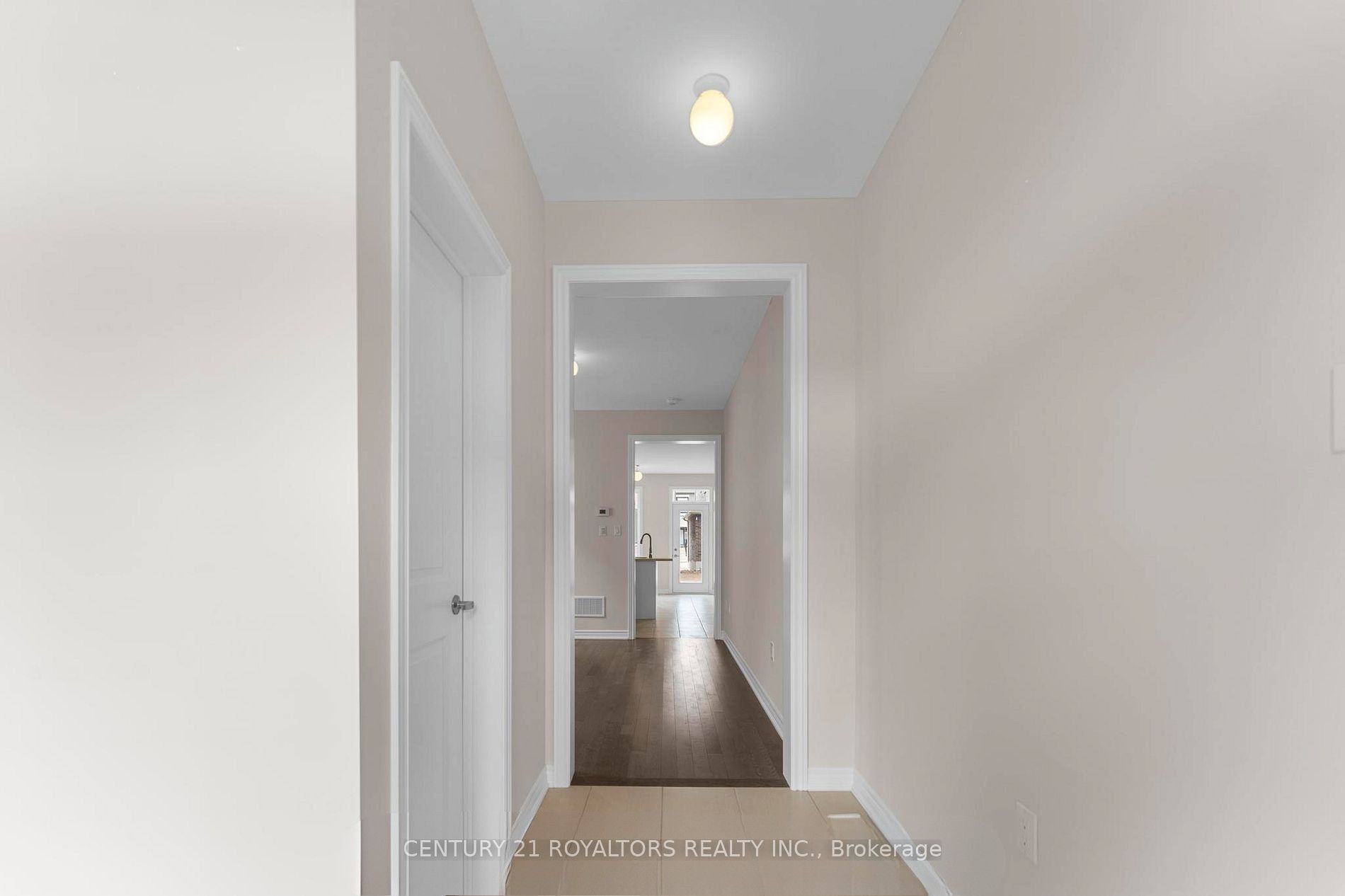 873 Logan Drive, Milton, ON L9E 2C3 photo 2