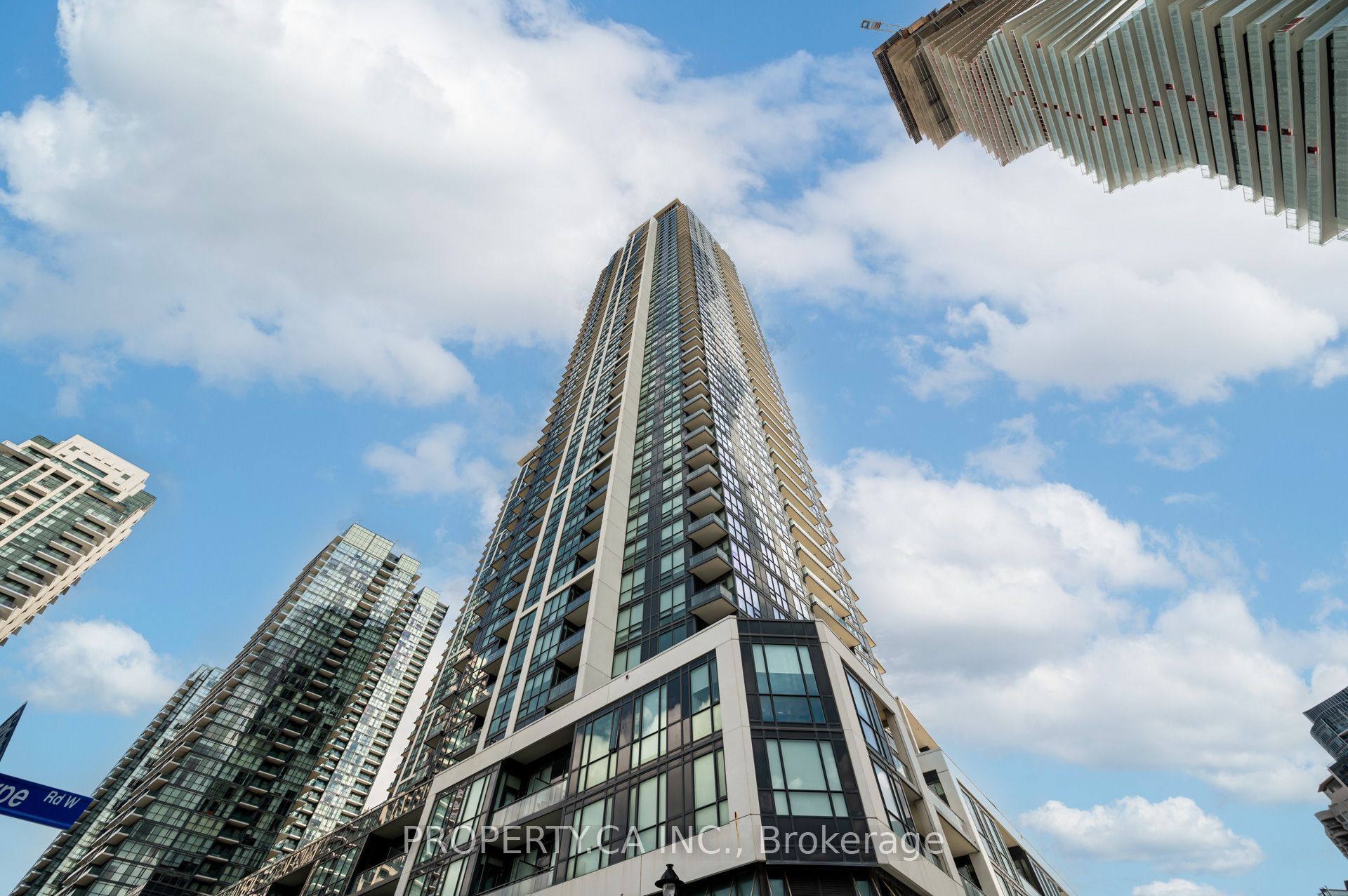 4011 Brickstone Mews 4706, Mississauga, ON L5B 0G3