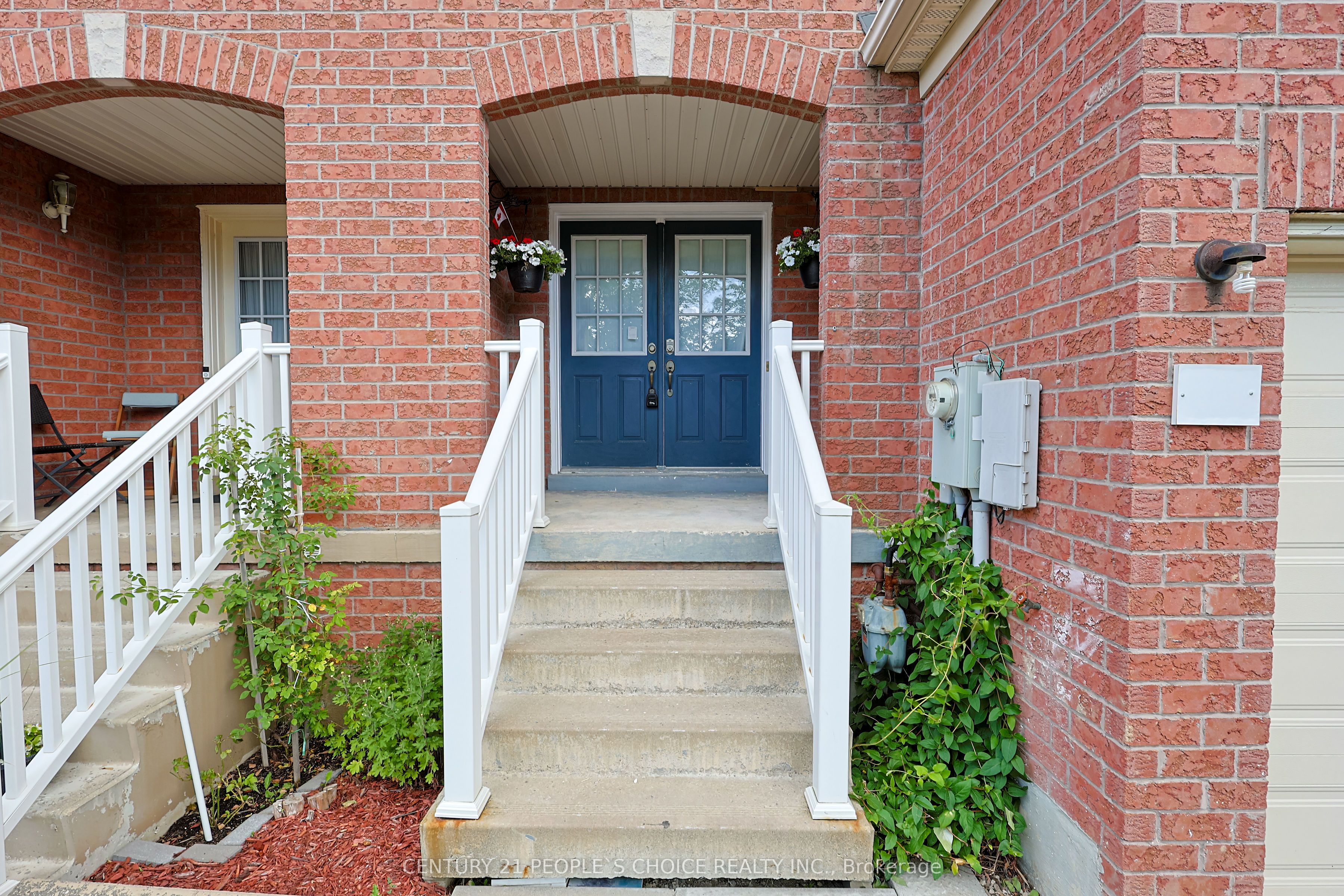 97 Zia Dodda Crescent, Brampton, ON L6P 1J4 photo 4