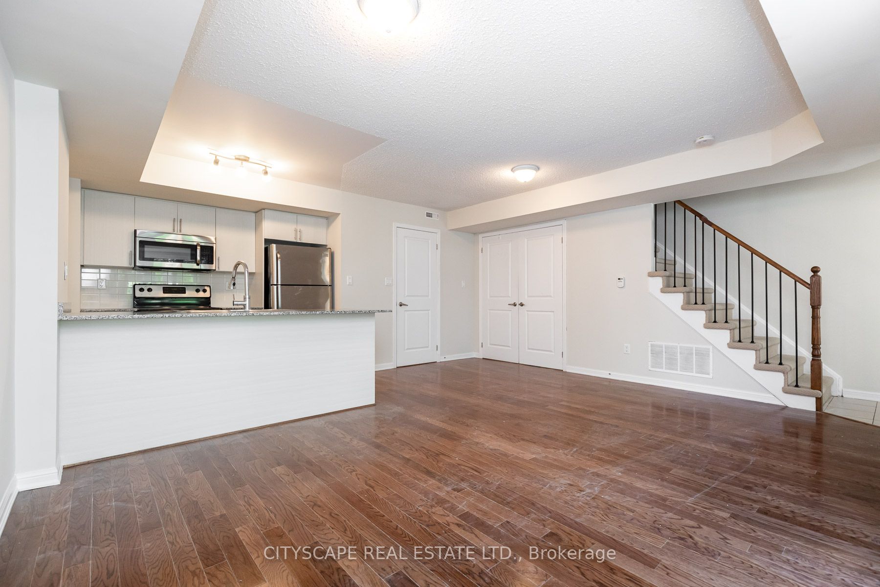 9 Foundry Avenue 115, Toronto, ON M6H 0B7 photo 3