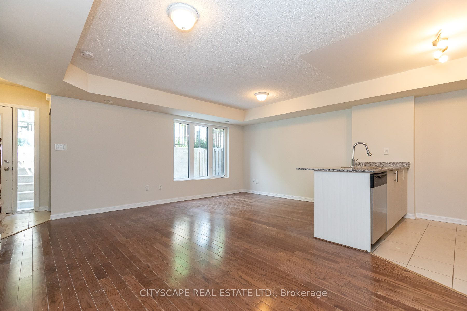 9 Foundry Avenue 115, Toronto, ON M6H 0B7 photo 4