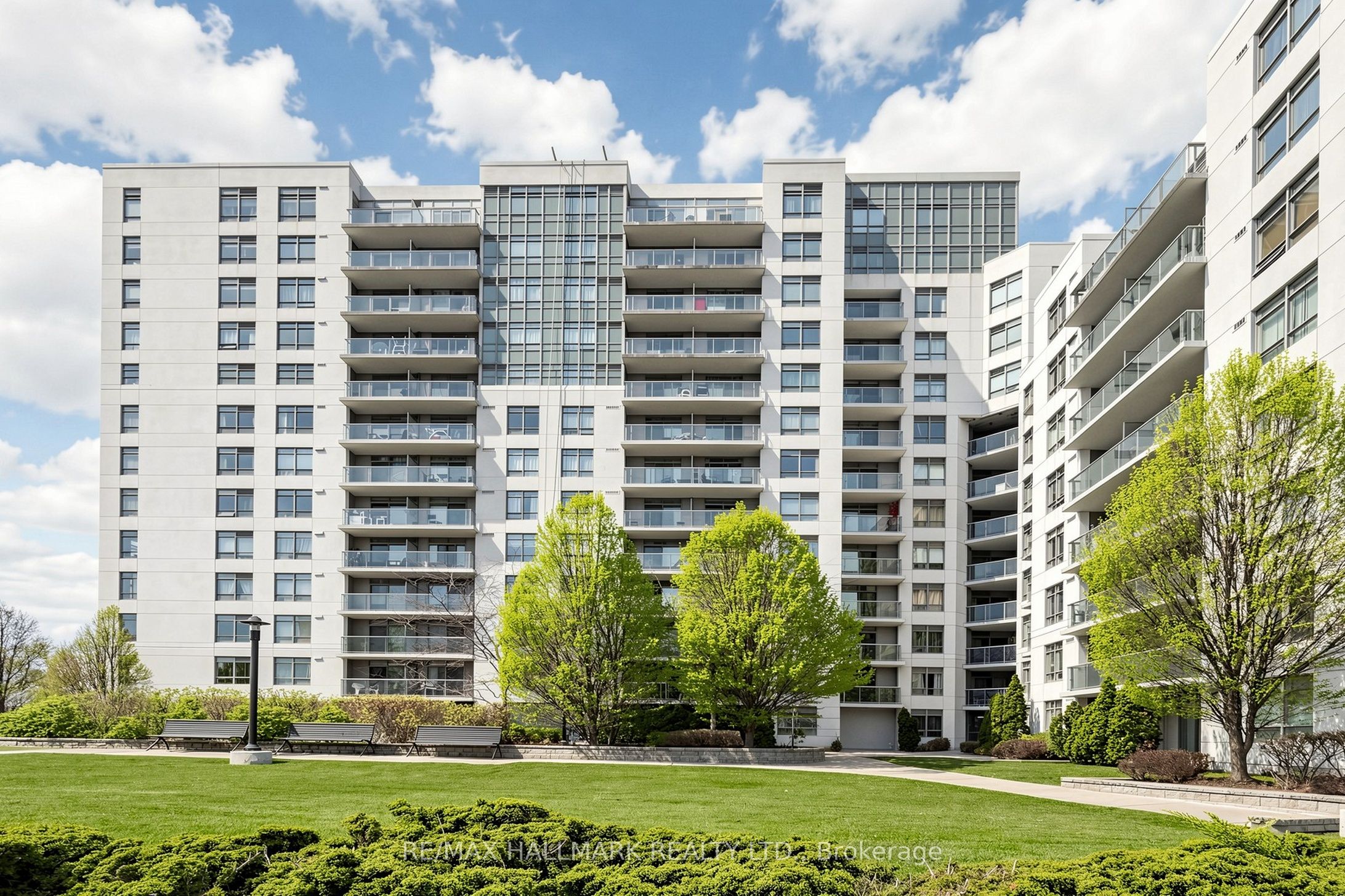 812 Lansdowne Avenue 1119, Toronto, ON M6H 4K5 photo 2
