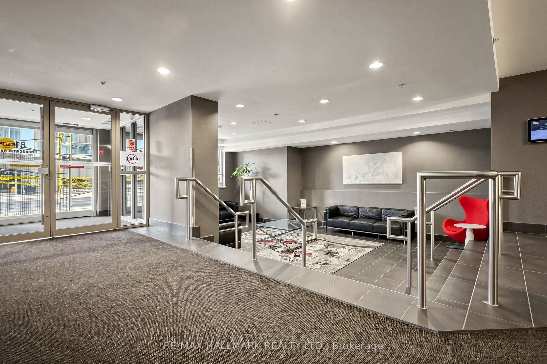 812 Lansdowne Avenue 1119, Toronto, ON M6H 4K5 photo 3