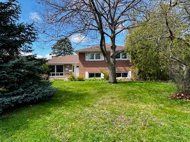 2075 Seabrook Drive, Oakville, ON L6L 2T8 photo 2