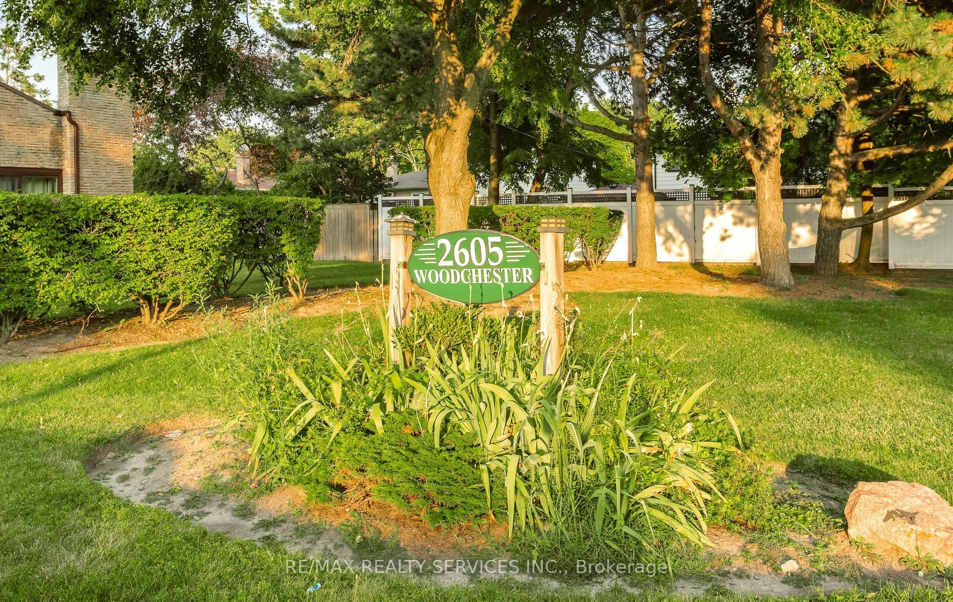 2605 Woodchester Drive 50, Mississauga, ON L5K 2E3 photo 3